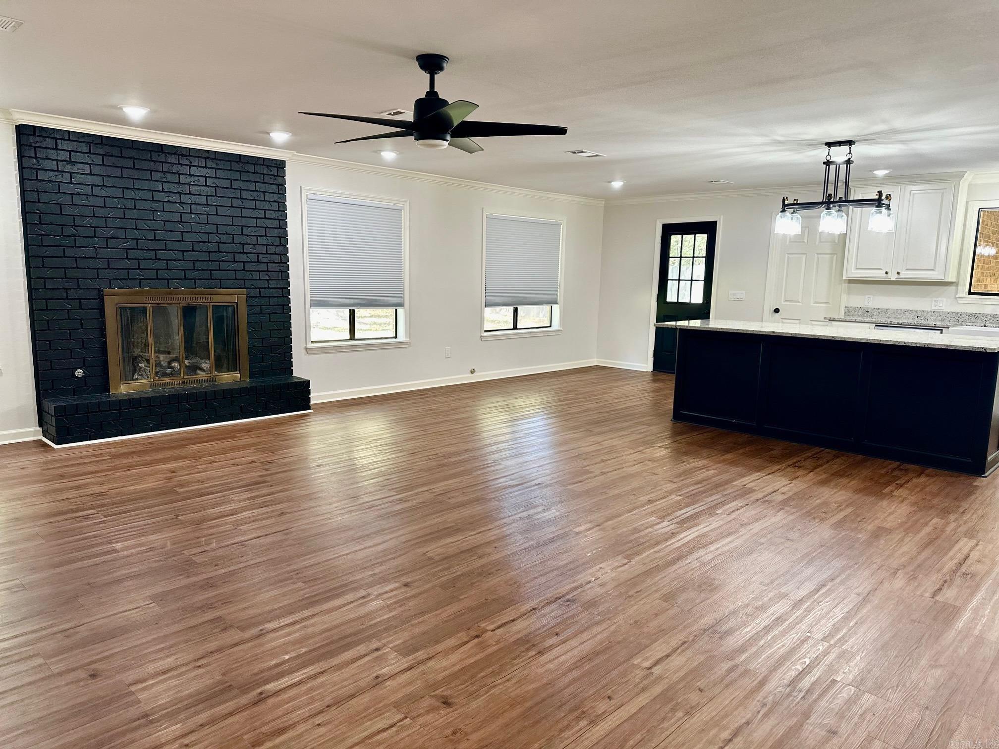 BEVERLY PLACE - Residential