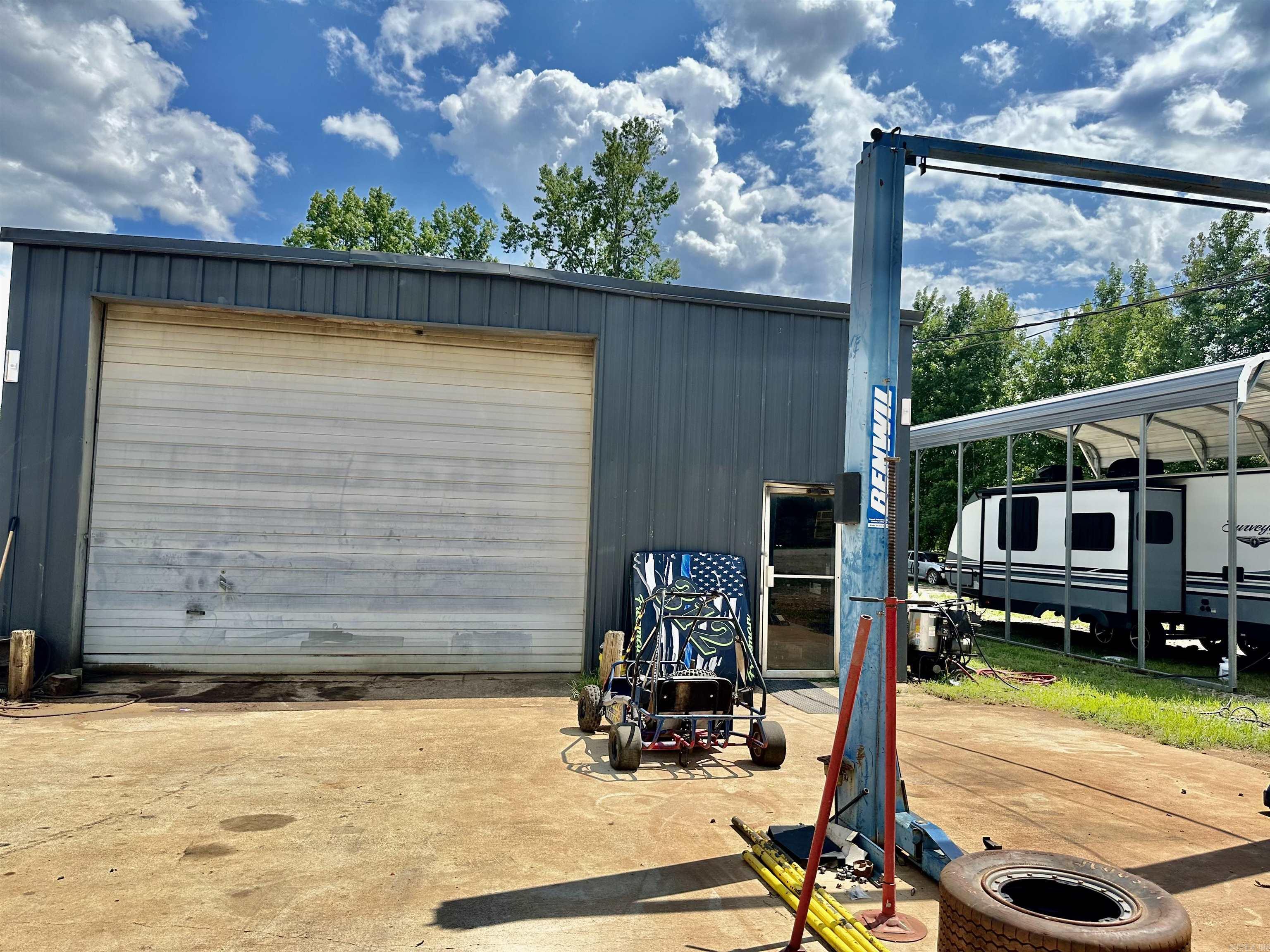 Glenwood - Commercial Sale