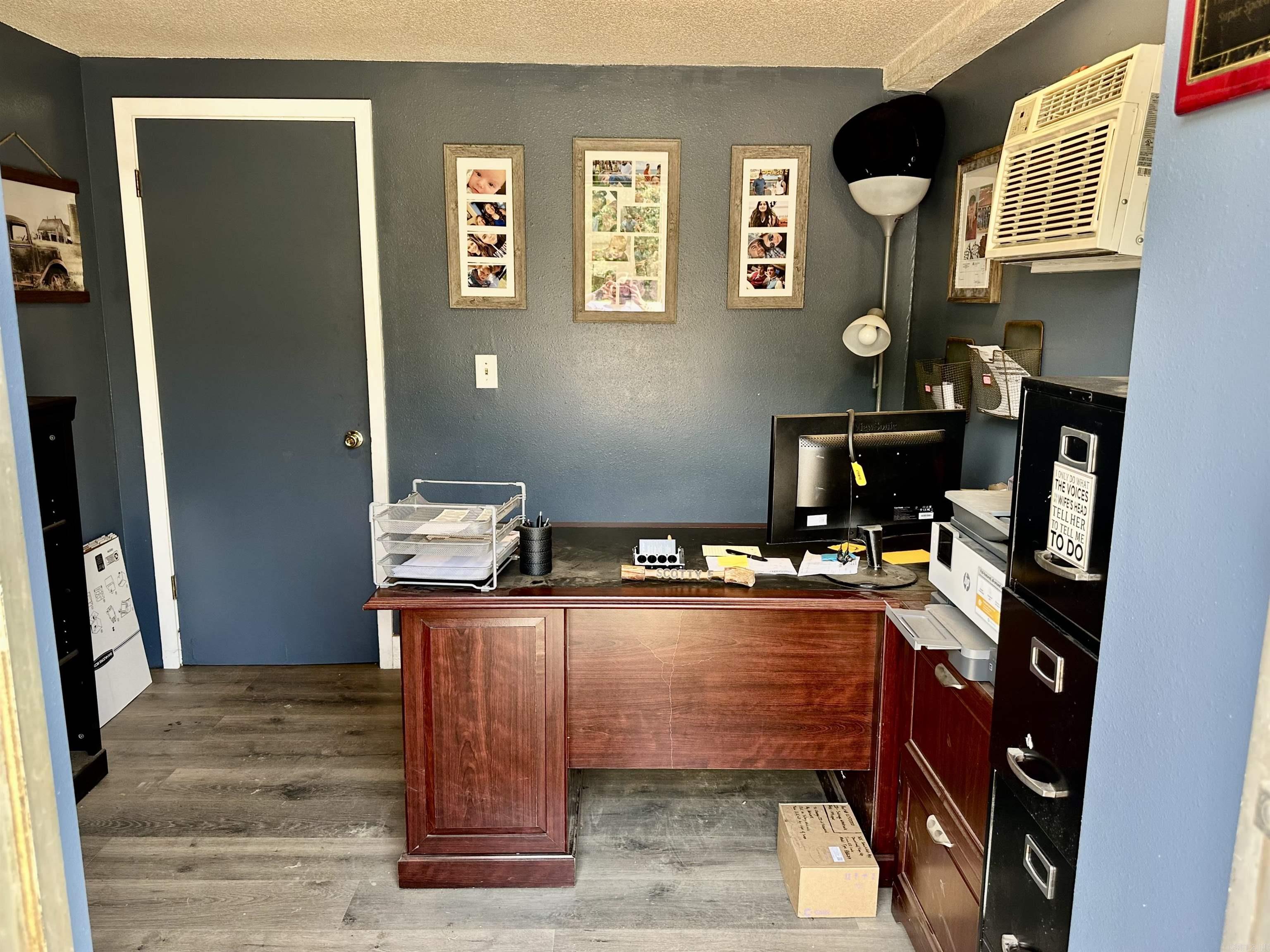 Glenwood - Commercial Sale