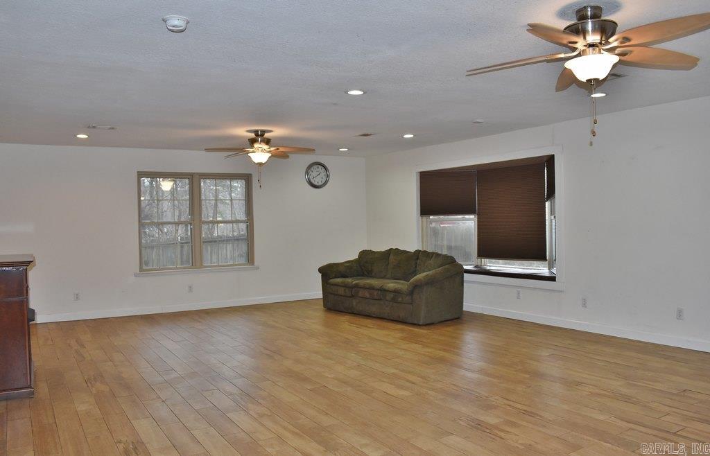 Evelyns Fountain Lake - Residential