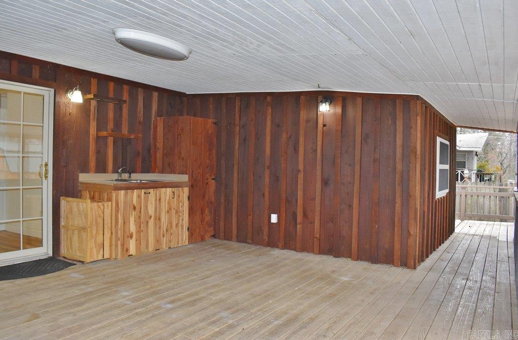 Evelyns Fountain Lake - Residential