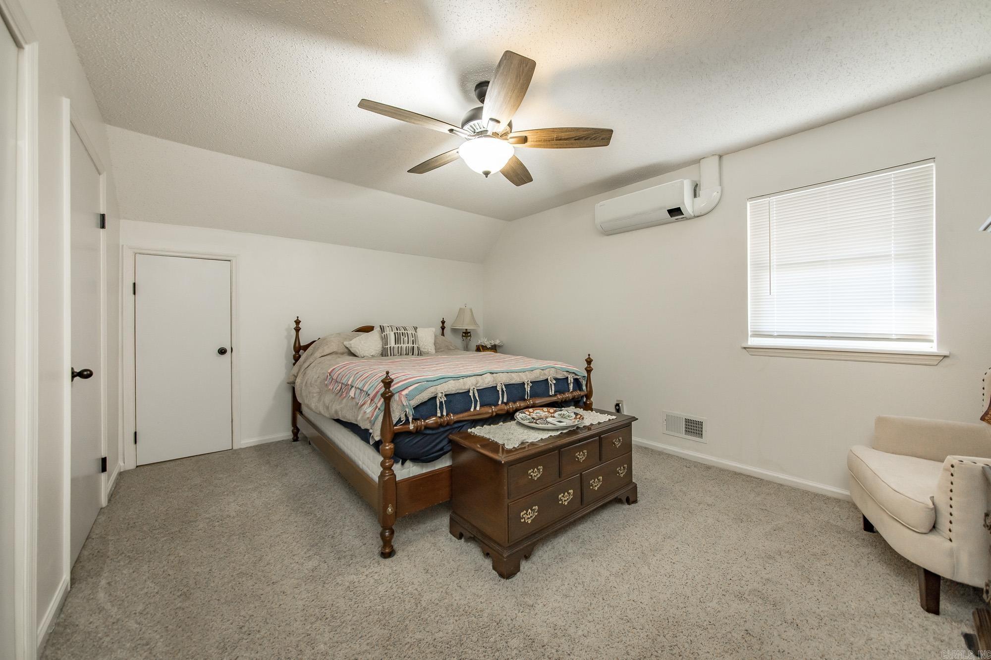 SILVER CREEK - Residential