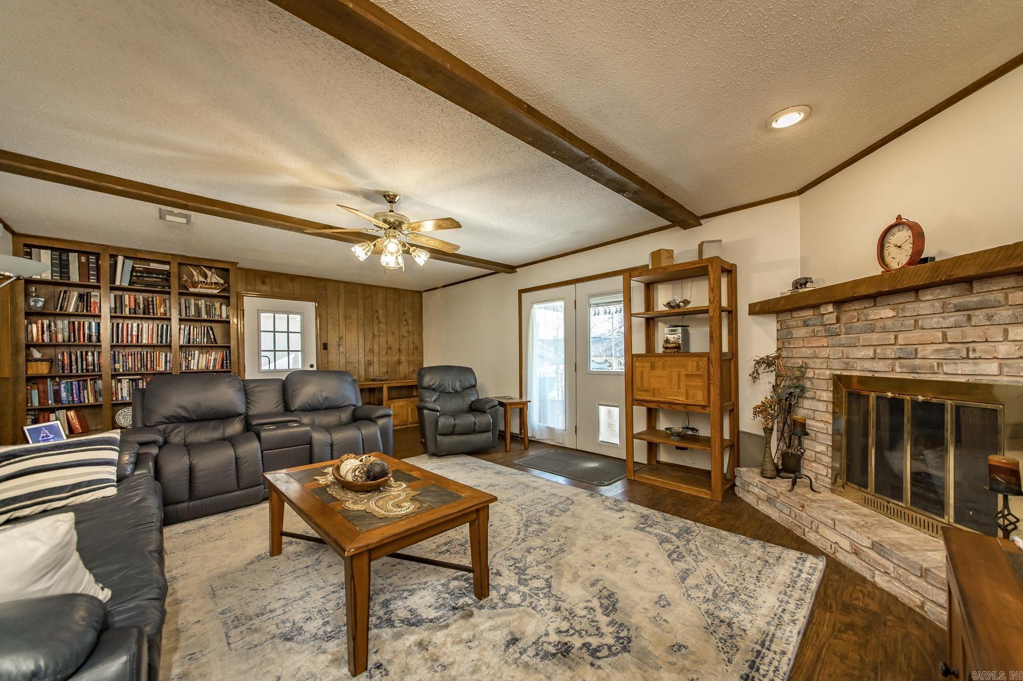 SILVER CREEK - Residential