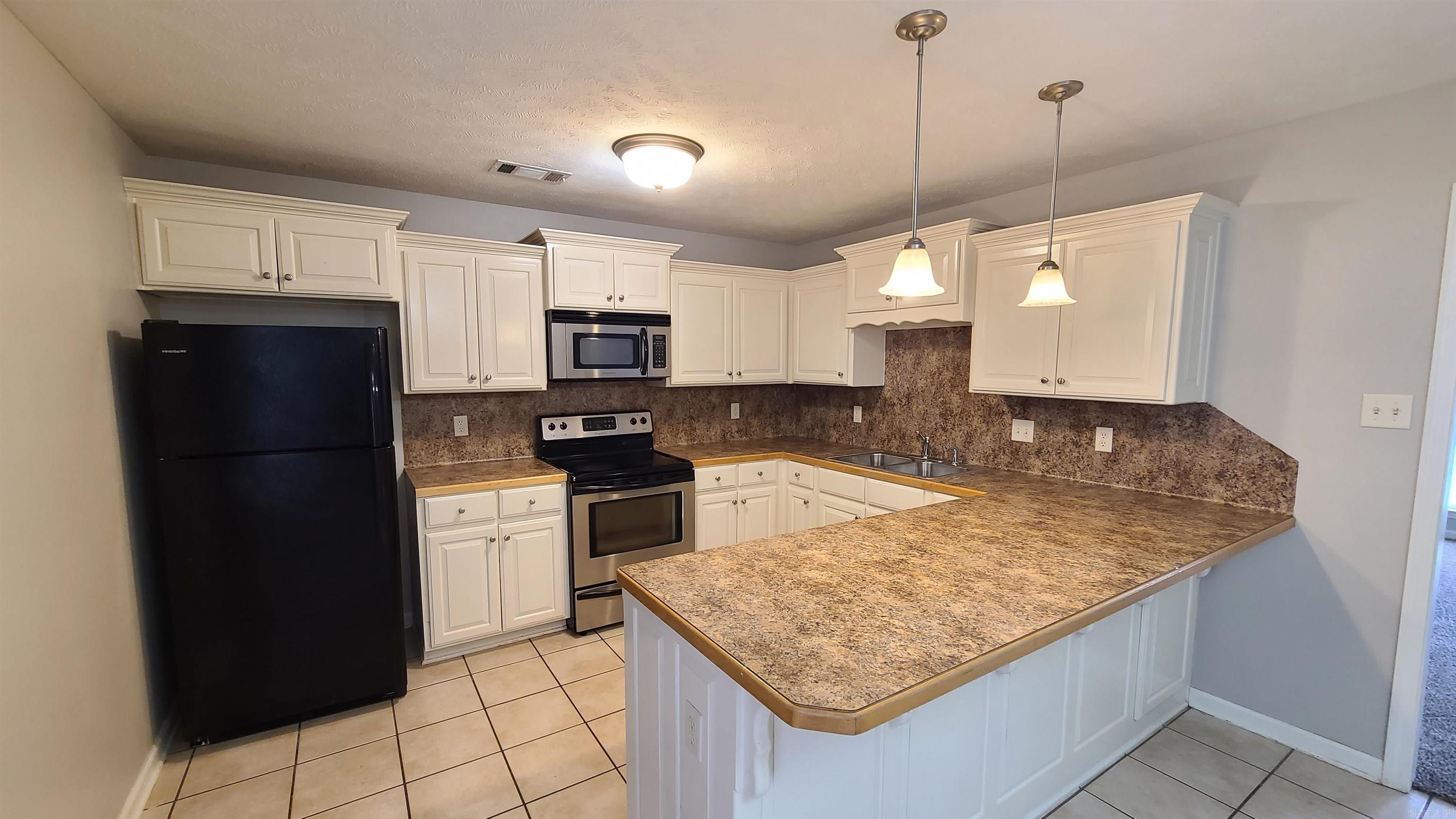 Willow Lake - Residential Lease