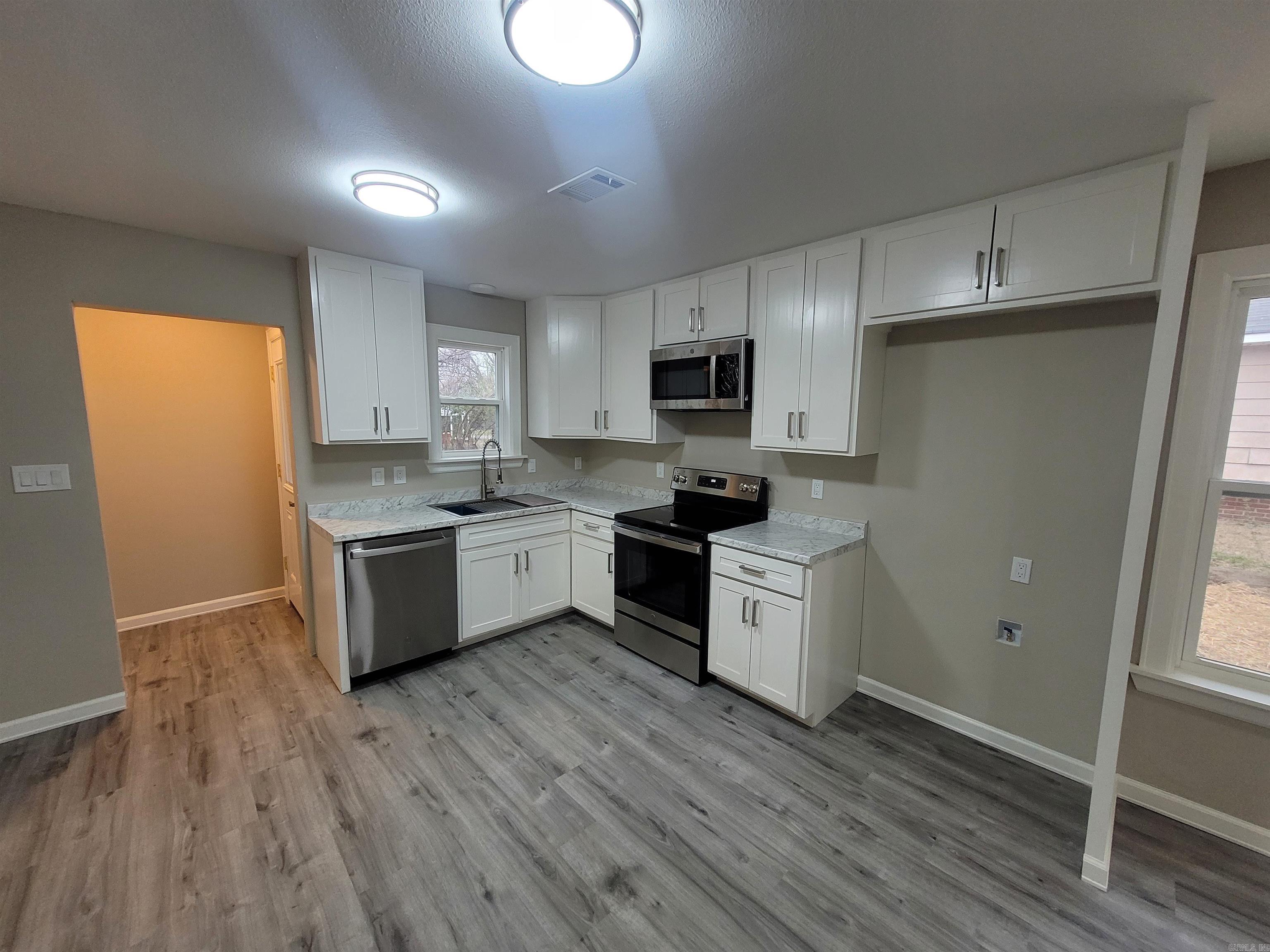 HAIRSTON ADDN - Residential