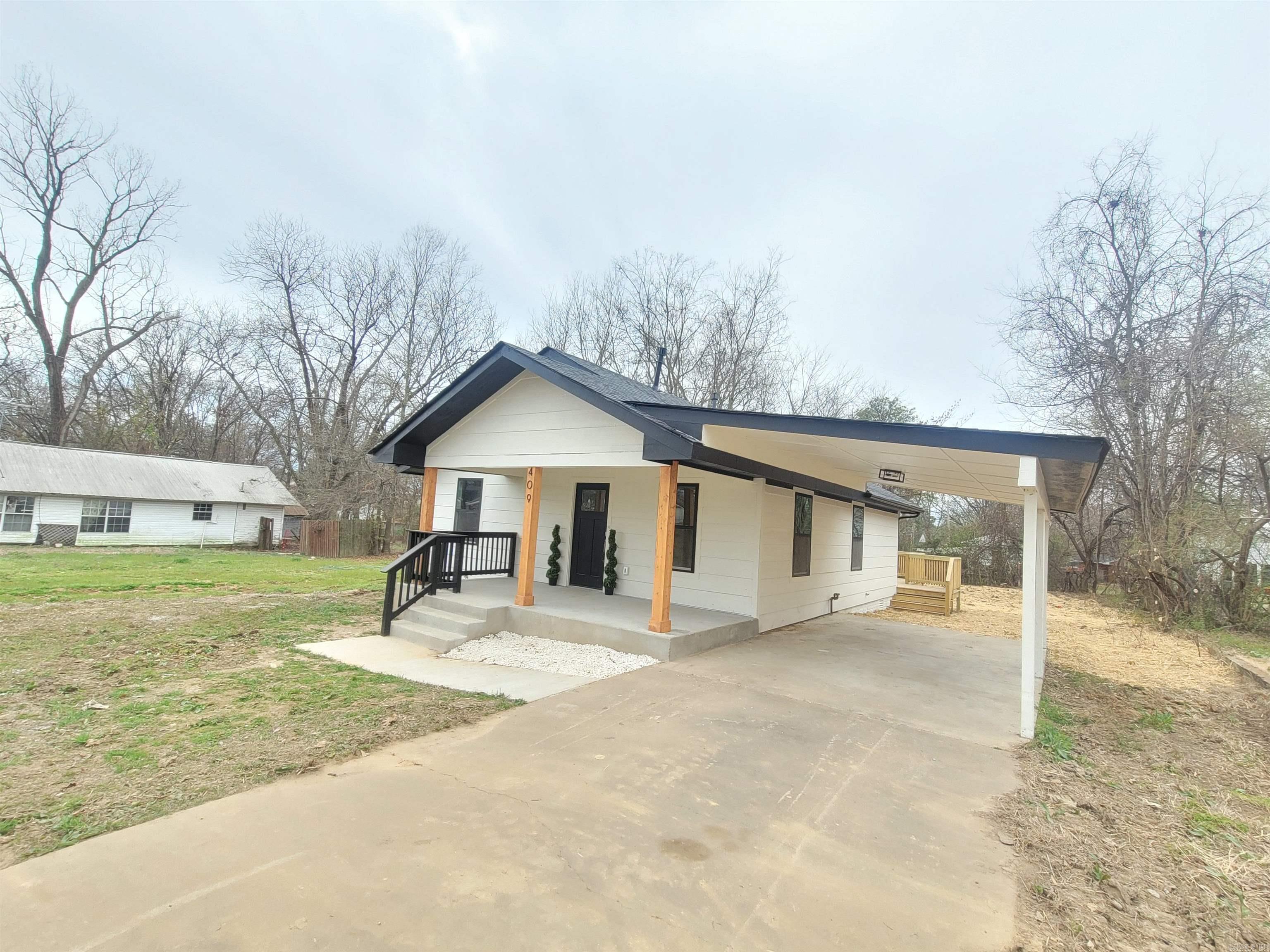 HAIRSTON ADDN - Residential