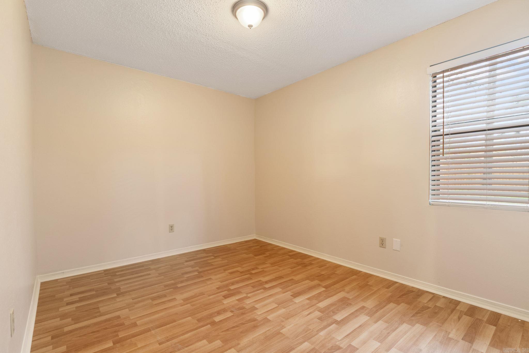 ROLLING OAKS - Residential