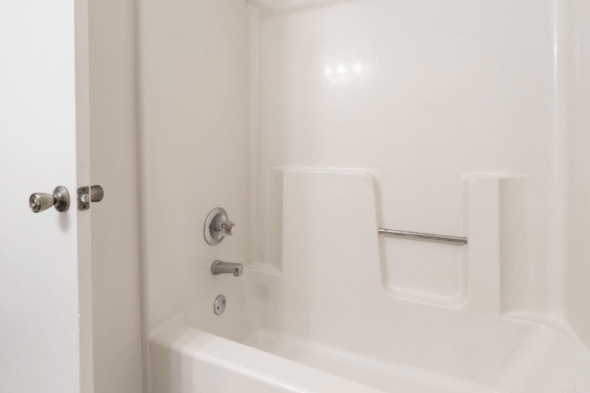 ROLLING OAKS - Residential