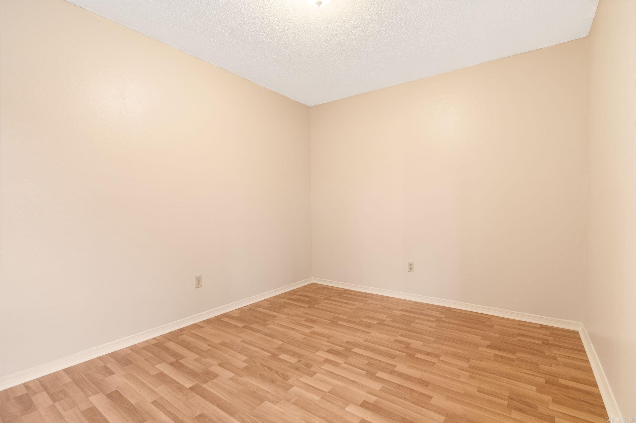 ROLLING OAKS - Residential