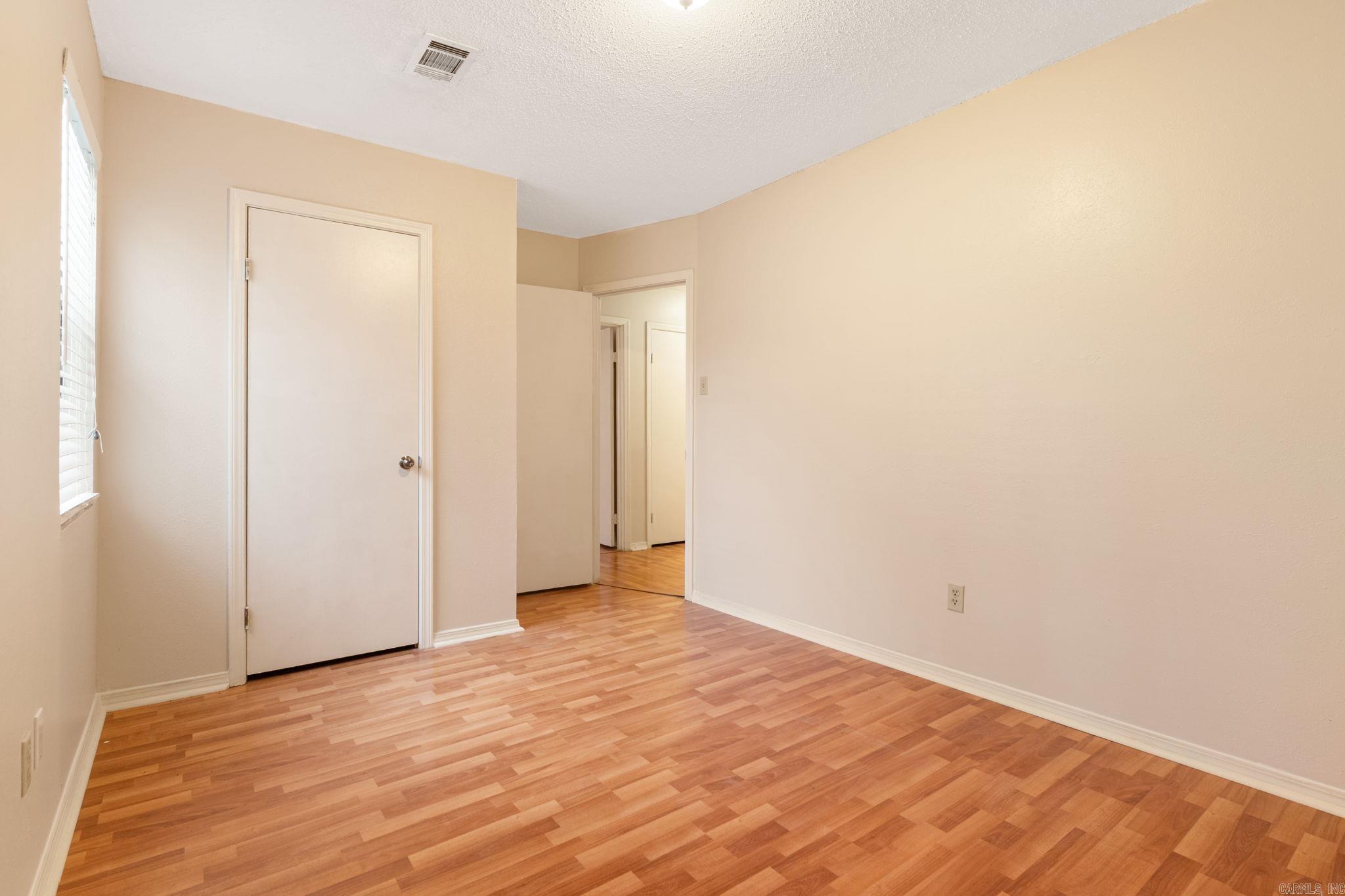 ROLLING OAKS - Residential