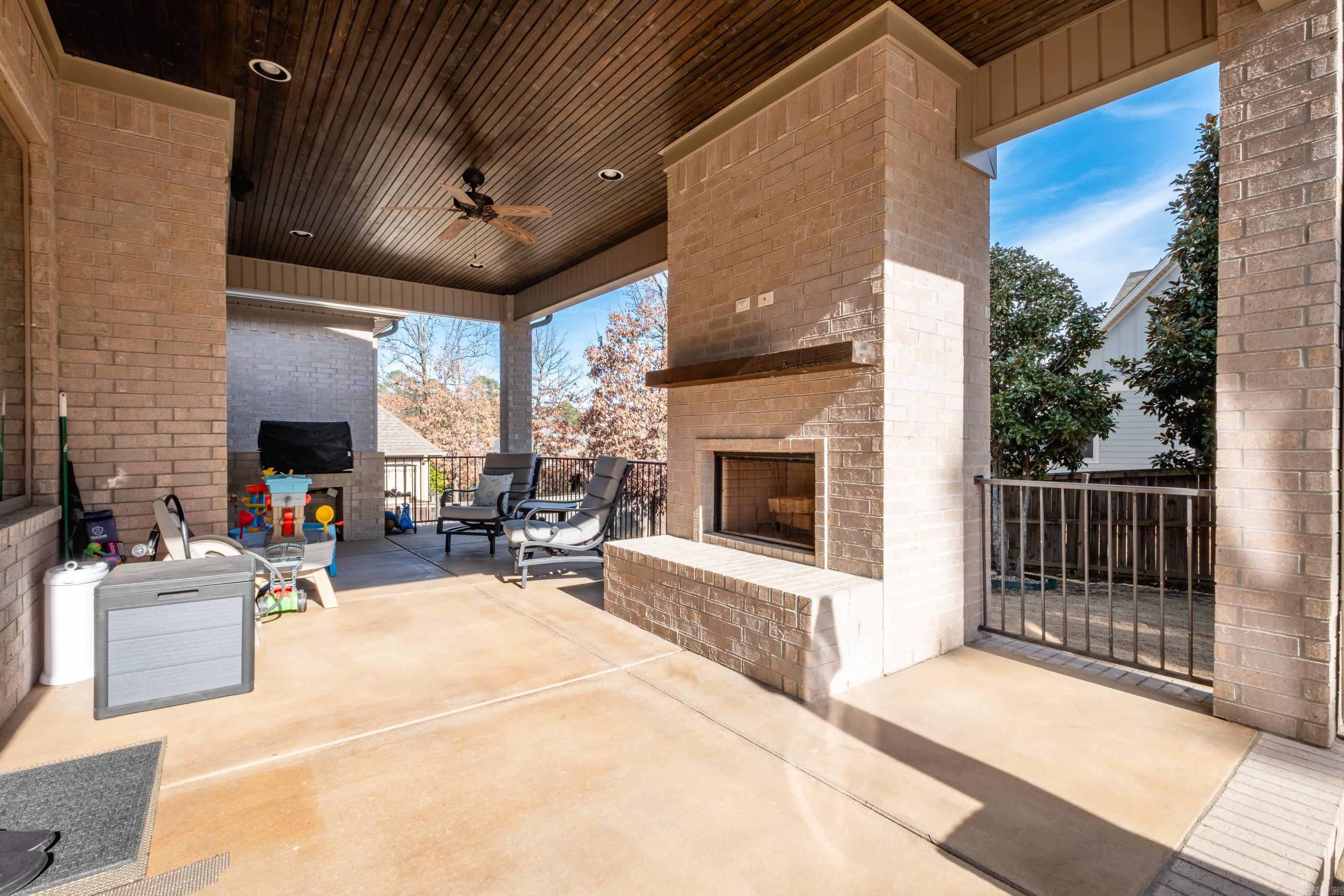 CHENAL VALLEY MIRAMAR PLACE - LI - Residential