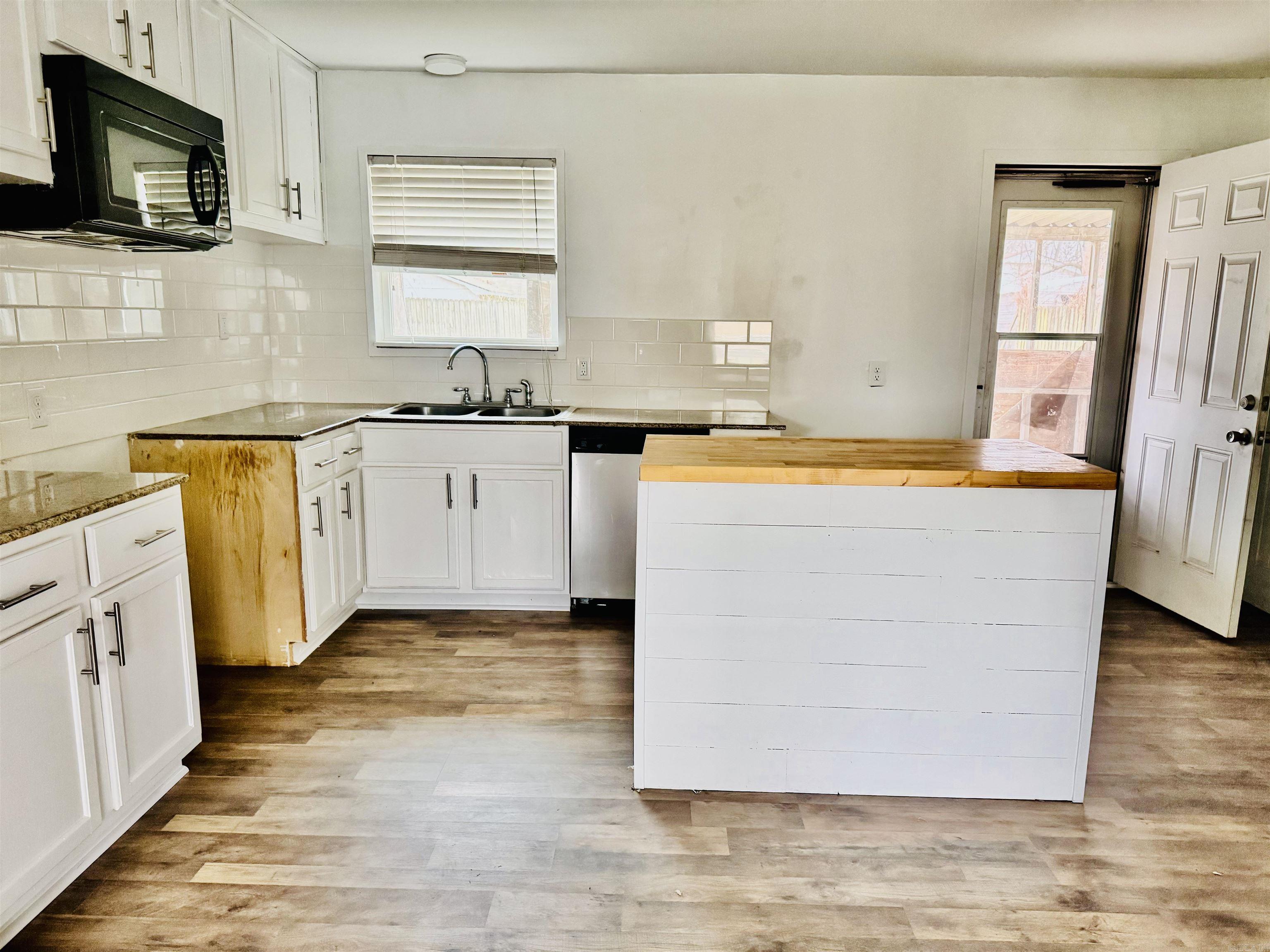 BELMONT - Residential