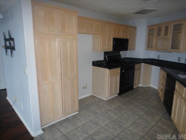 DIAMOND BLUFF ESTATES - Residential