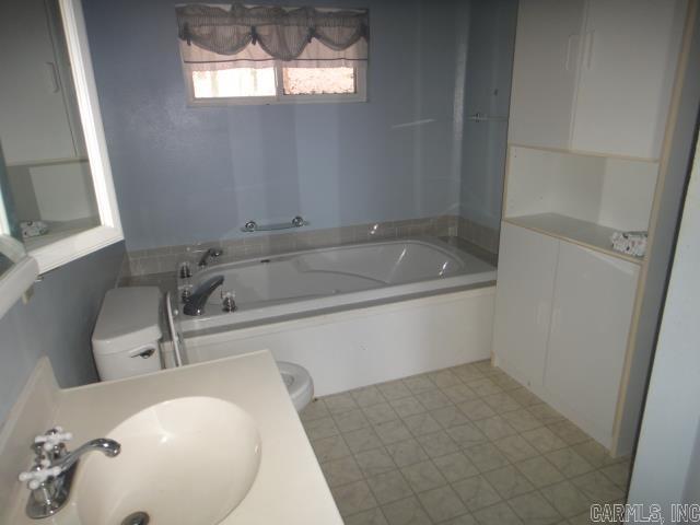 DIAMOND BLUFF ESTATES - Residential