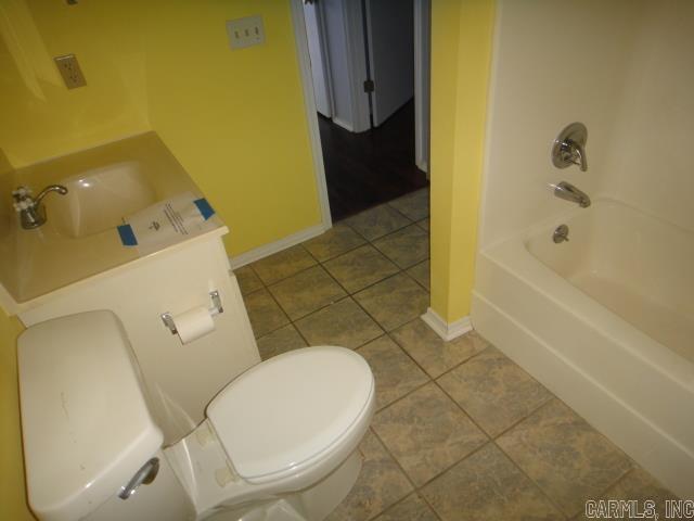 DIAMOND BLUFF ESTATES - Residential