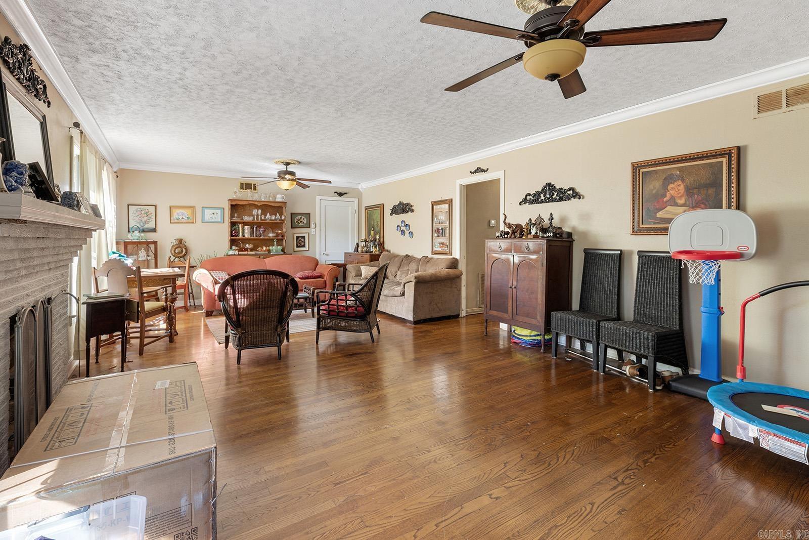 WESTWOOD - Residential