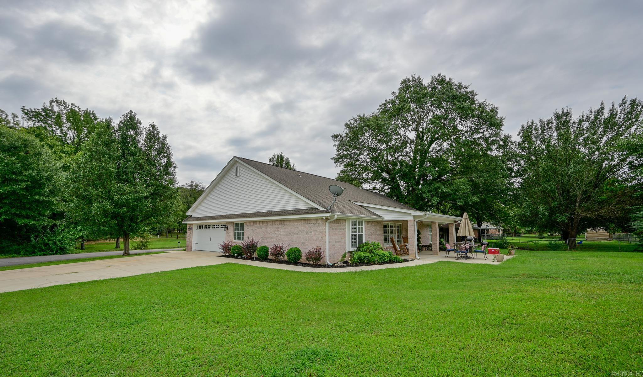 BETHESDA HEIGHTS - Residential