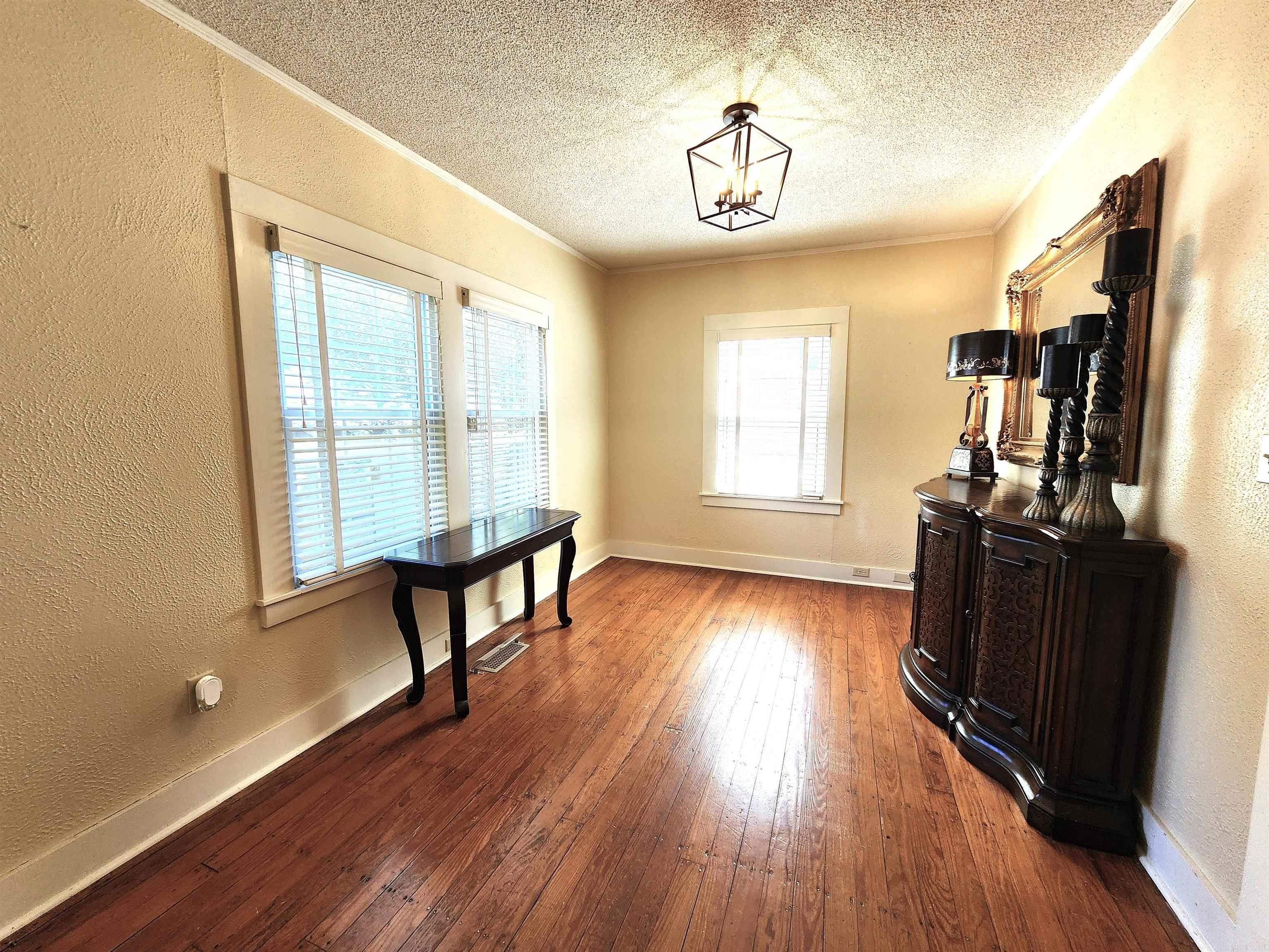 2ND WEST MAIN HEIGHTS - Residential