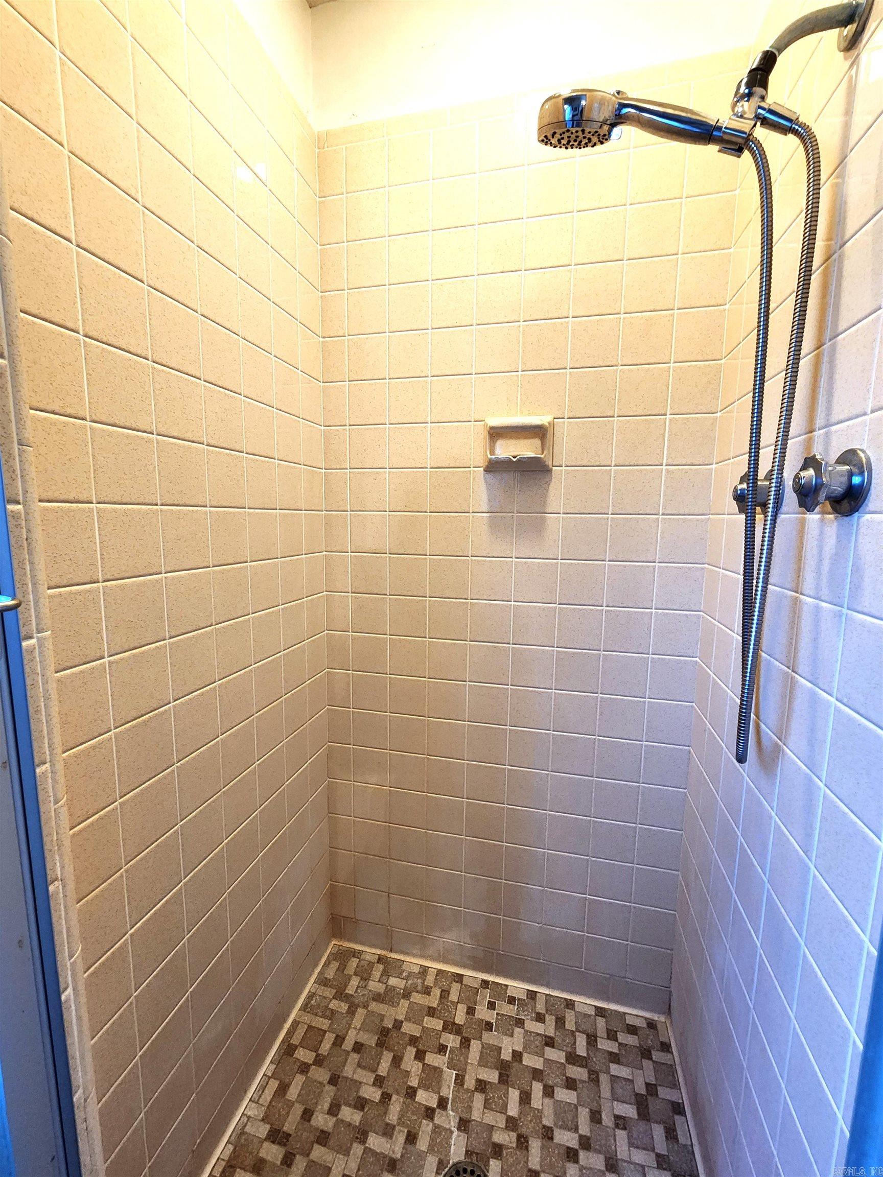 2ND WEST MAIN HEIGHTS - Residential