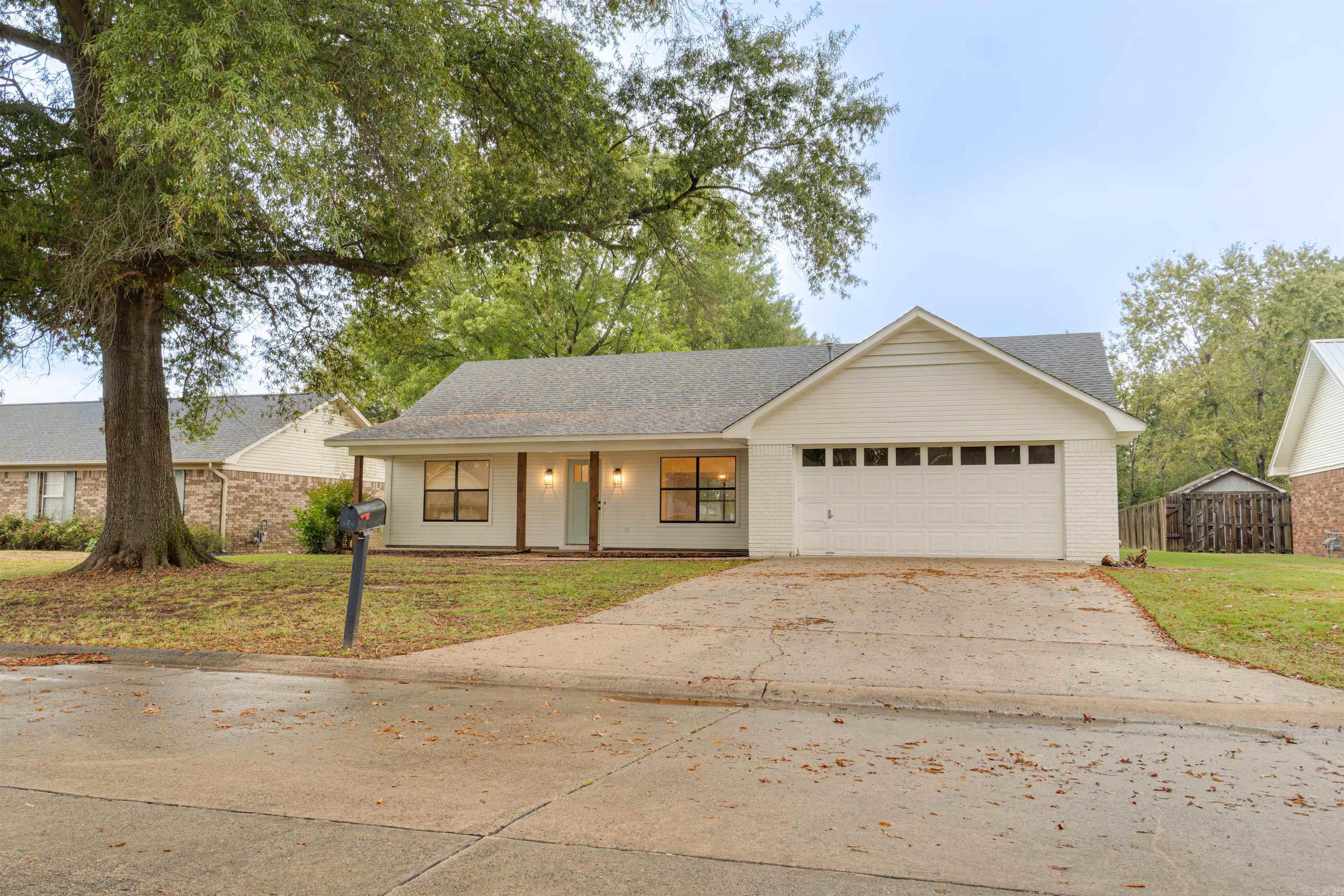 INDIAN MEADOWS - Residential