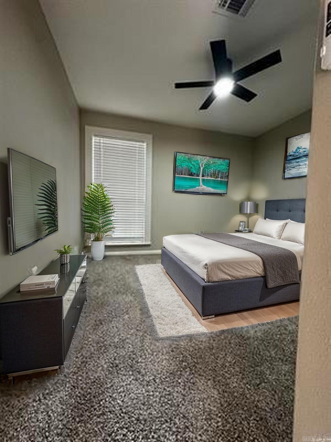 ROLLING HILLS - Residential