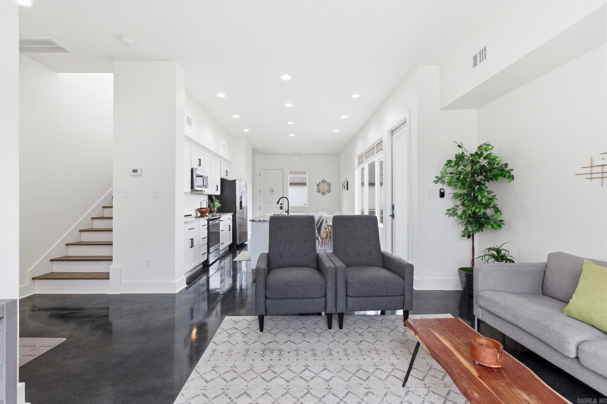 COTTAGES ON PARK II - Residential