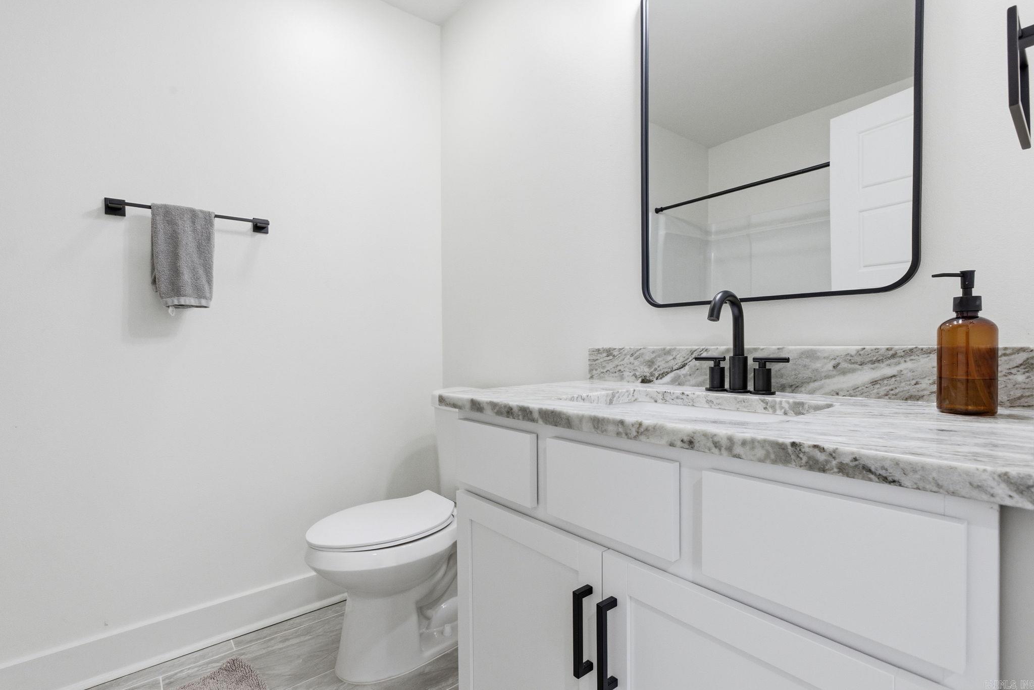 COTTAGES ON PARK II - Residential