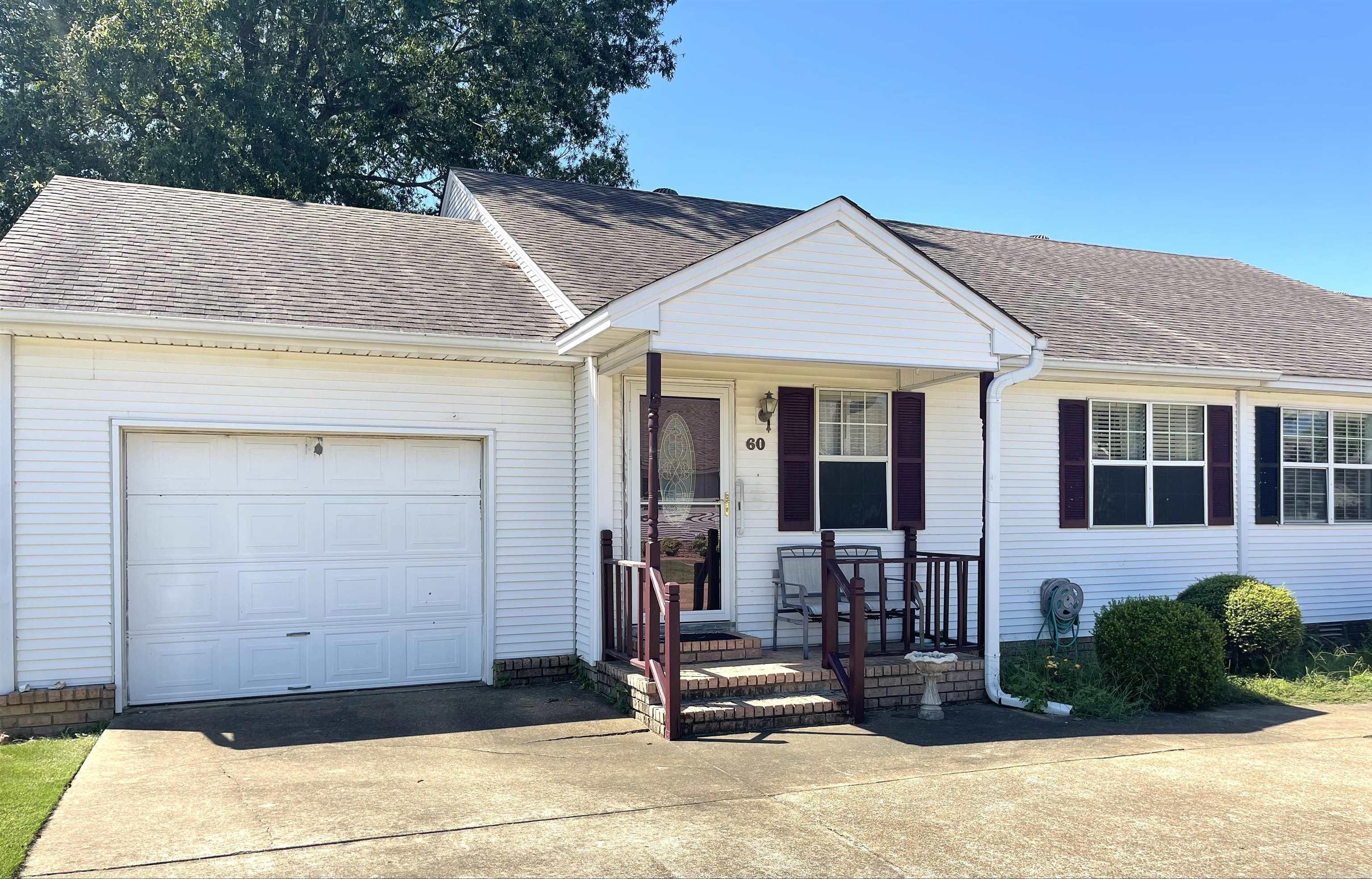 RIVER OAKS COMMONS - Residential