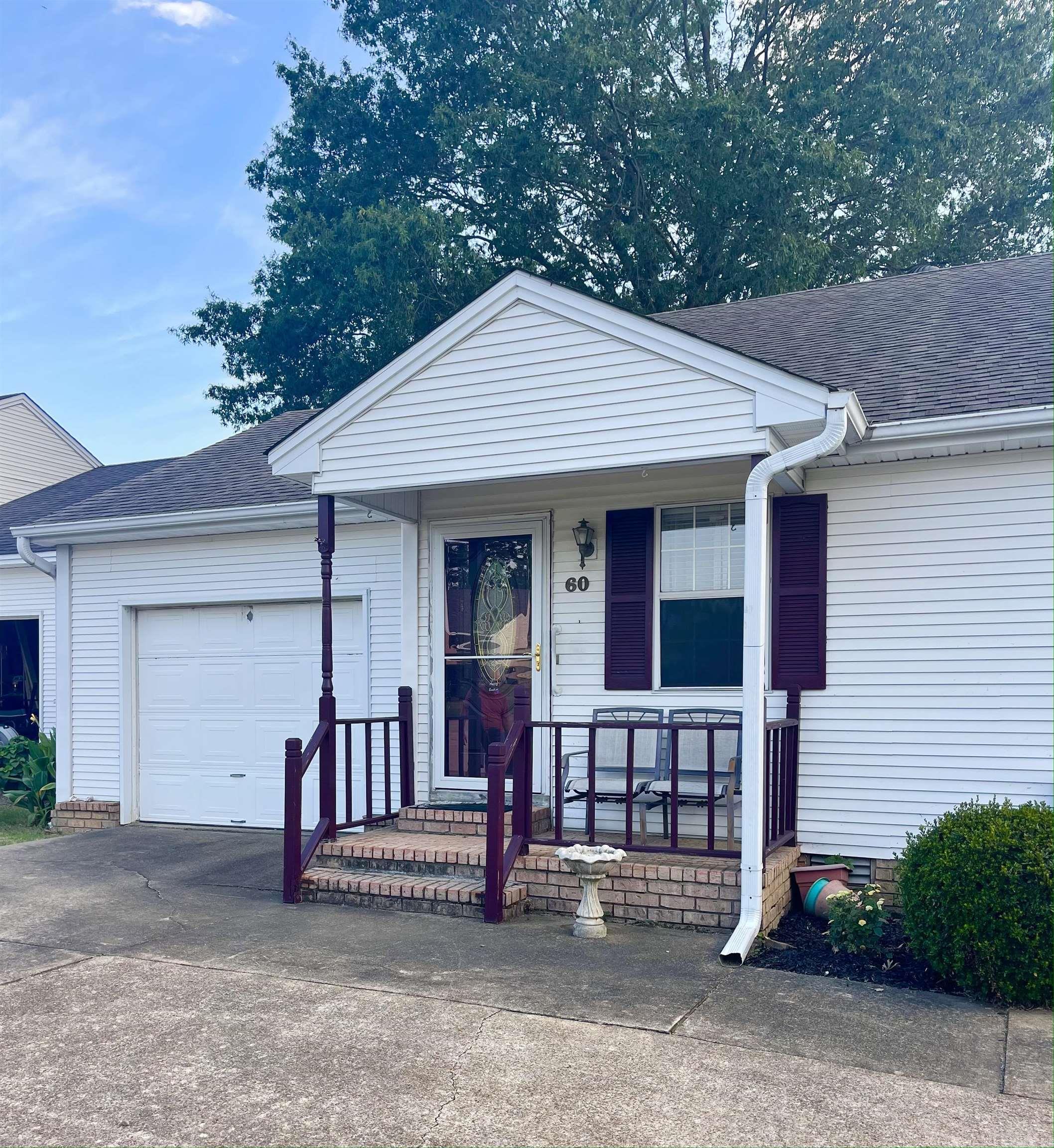 RIVER OAKS COMMONS - Residential