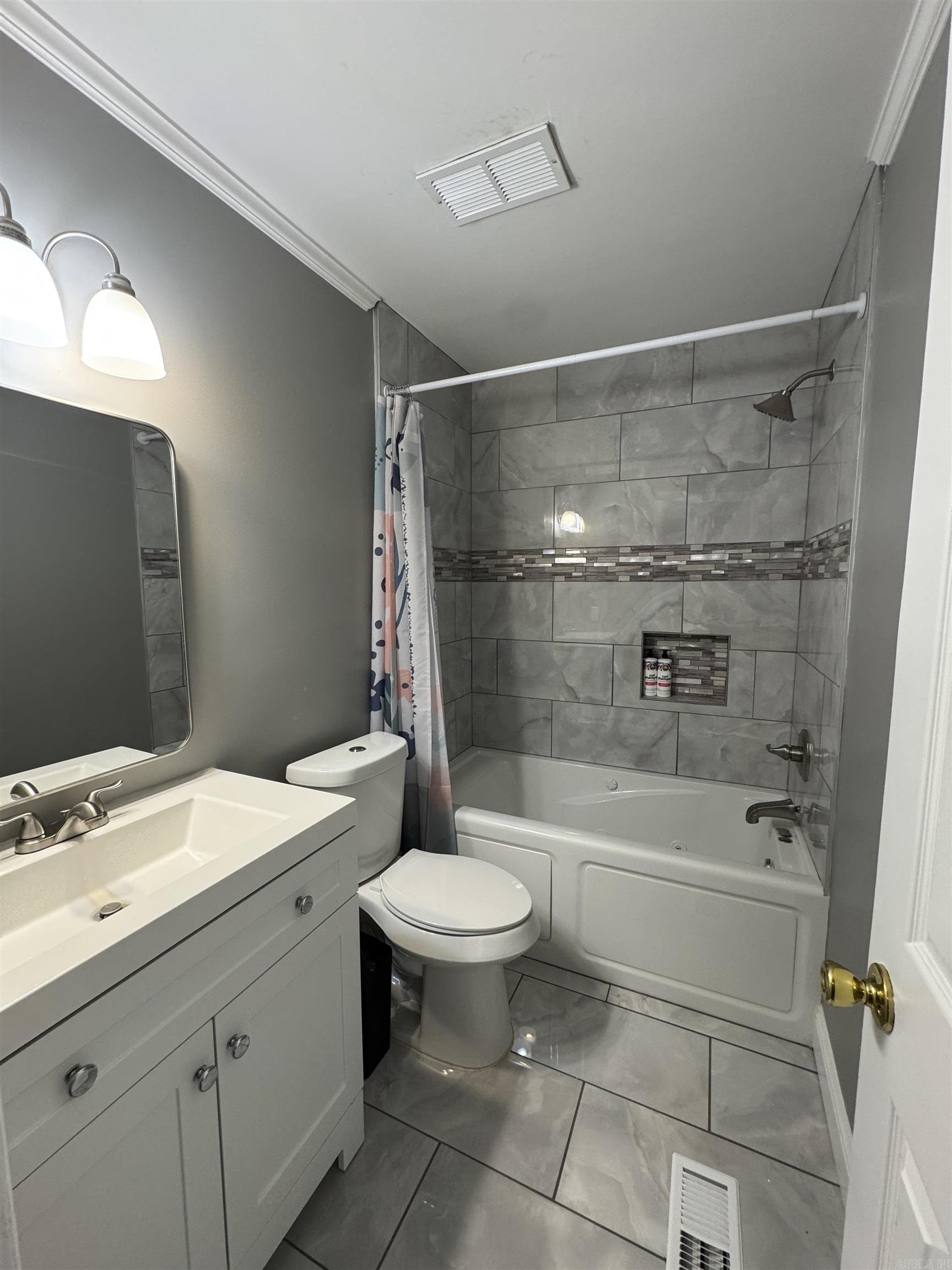 WOODLAND RIDGE - Residential