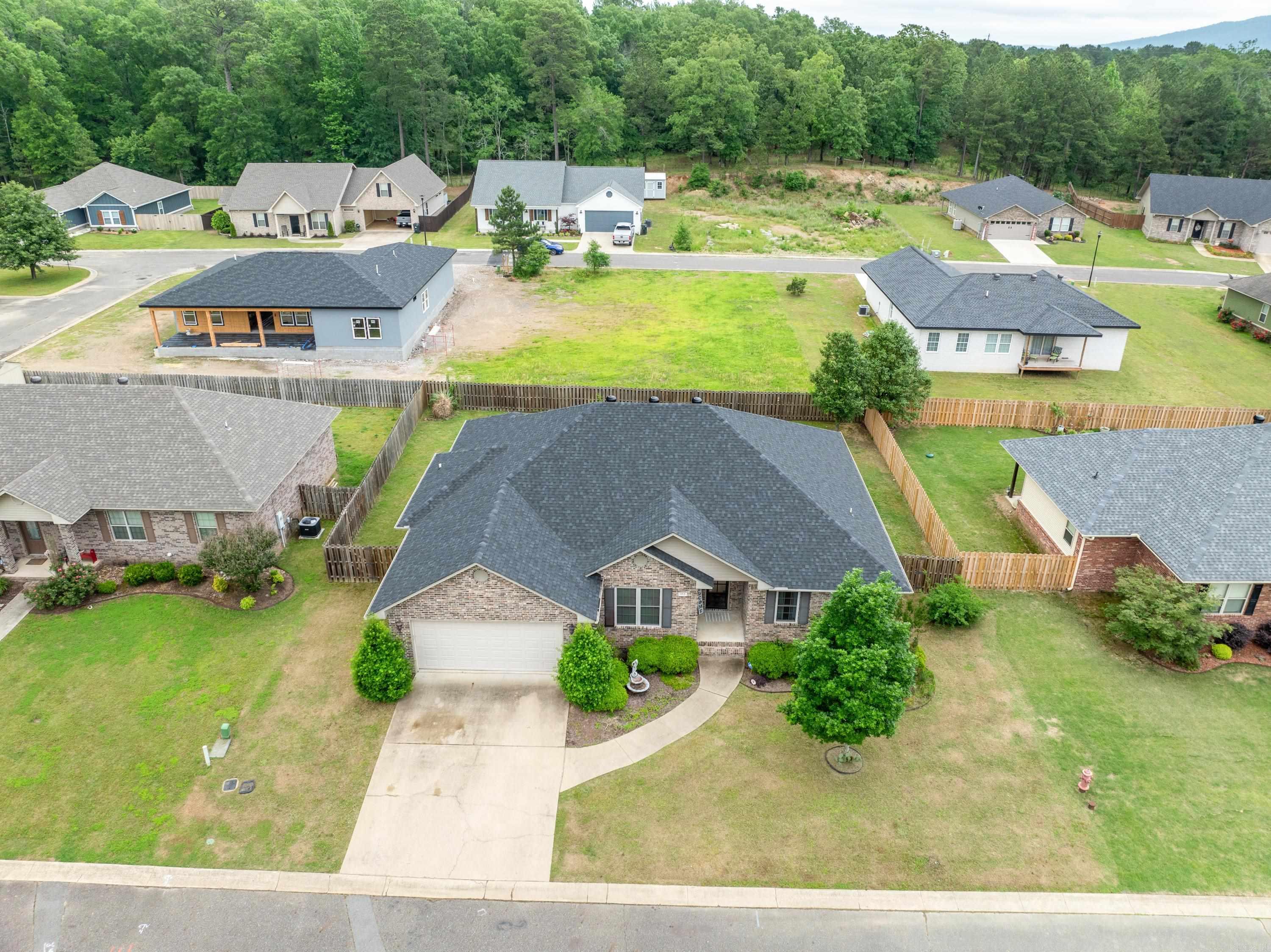 Fox Run I - Residential