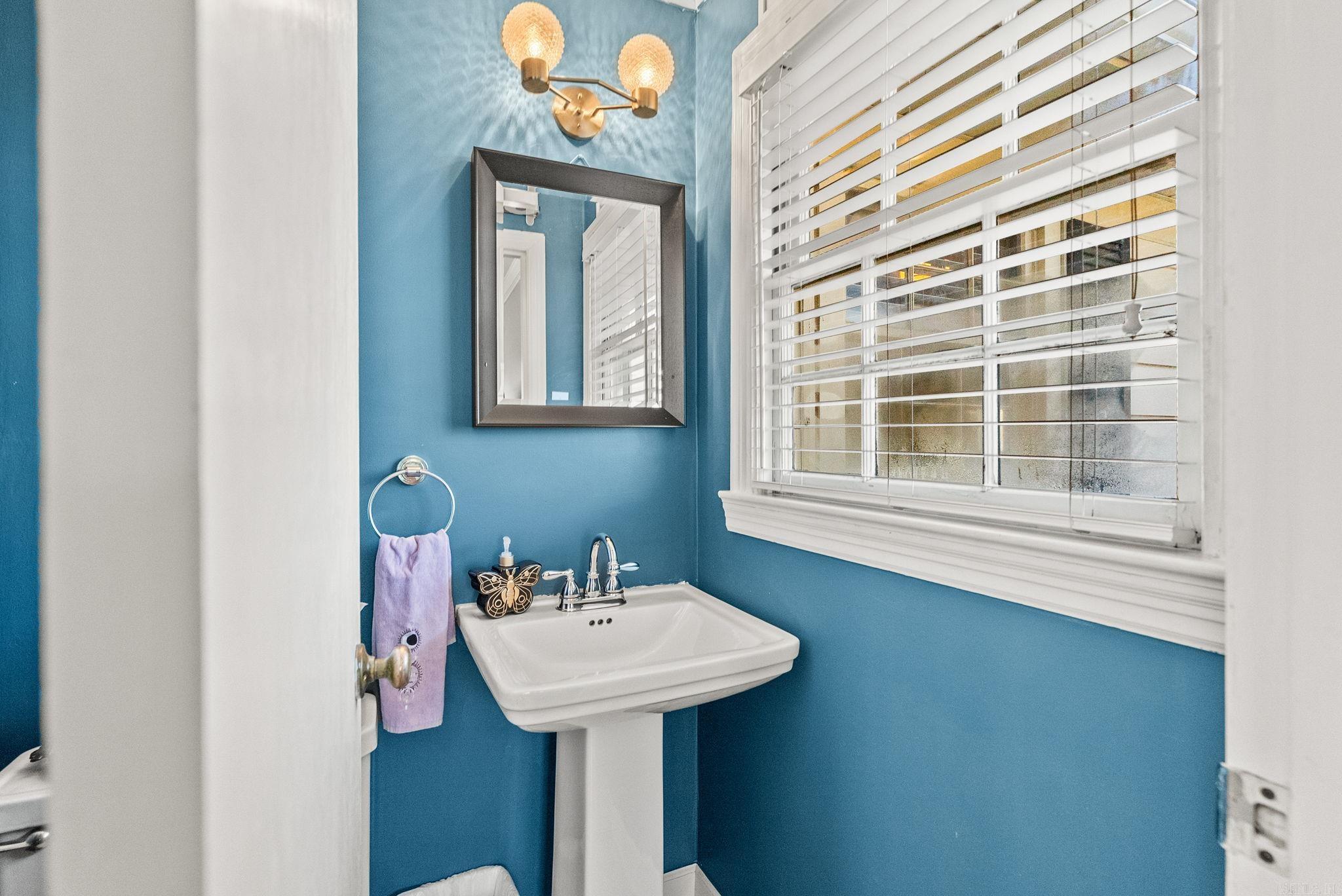 KINGWOOD PLACE - Residential