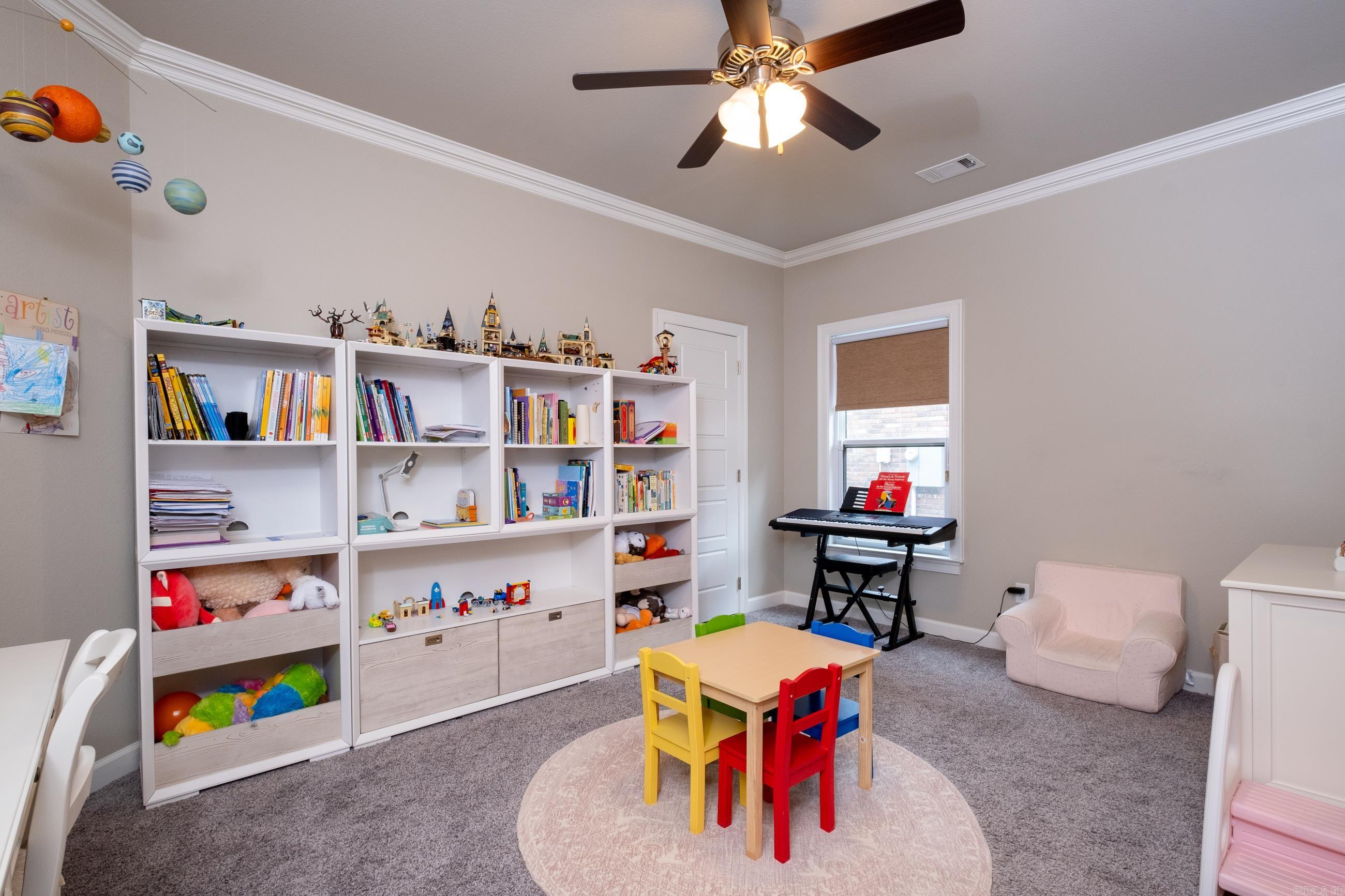 CHENAL VALLEY "MIRABEL COURT" - Residential