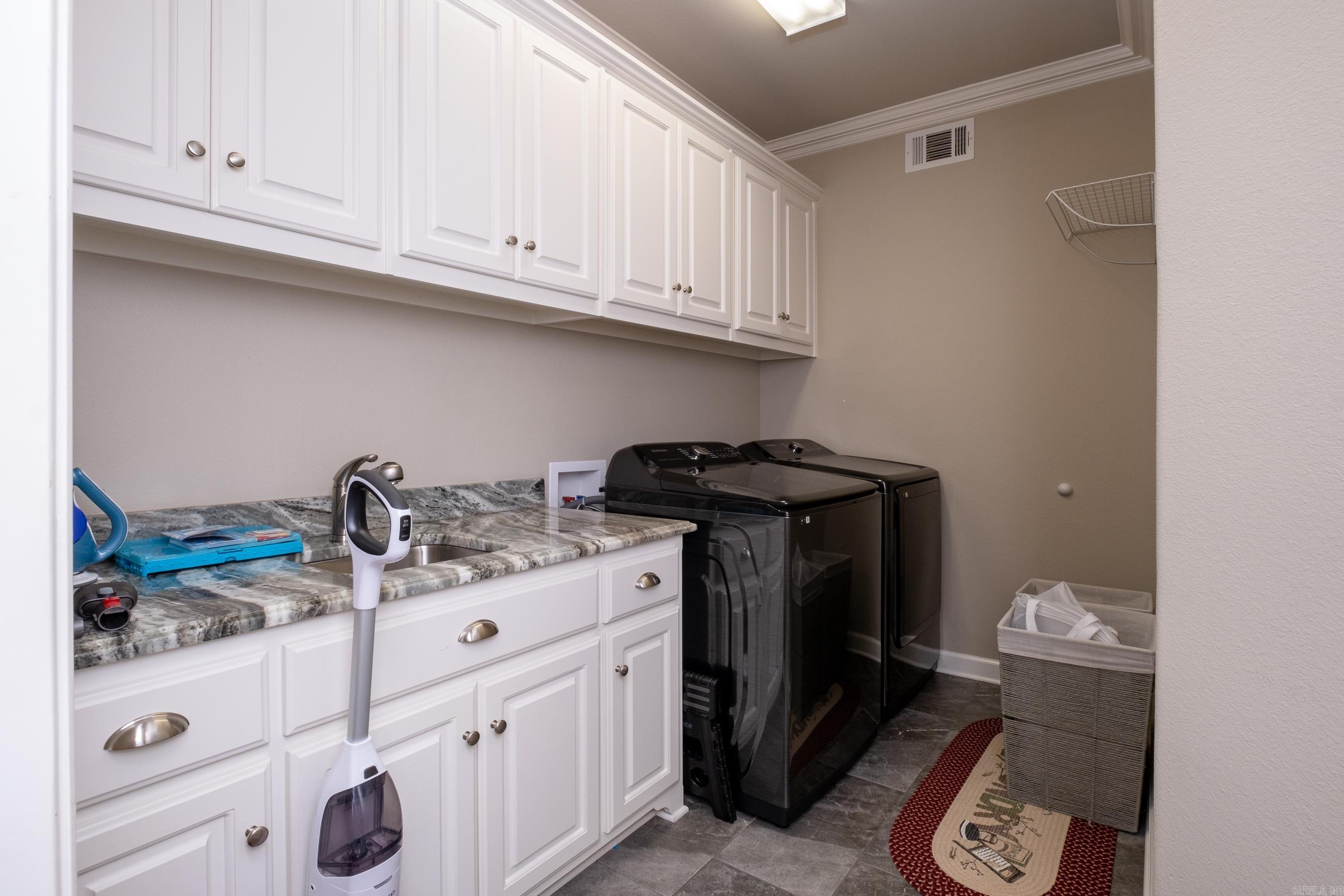 CHENAL VALLEY "MIRABEL COURT" - Residential