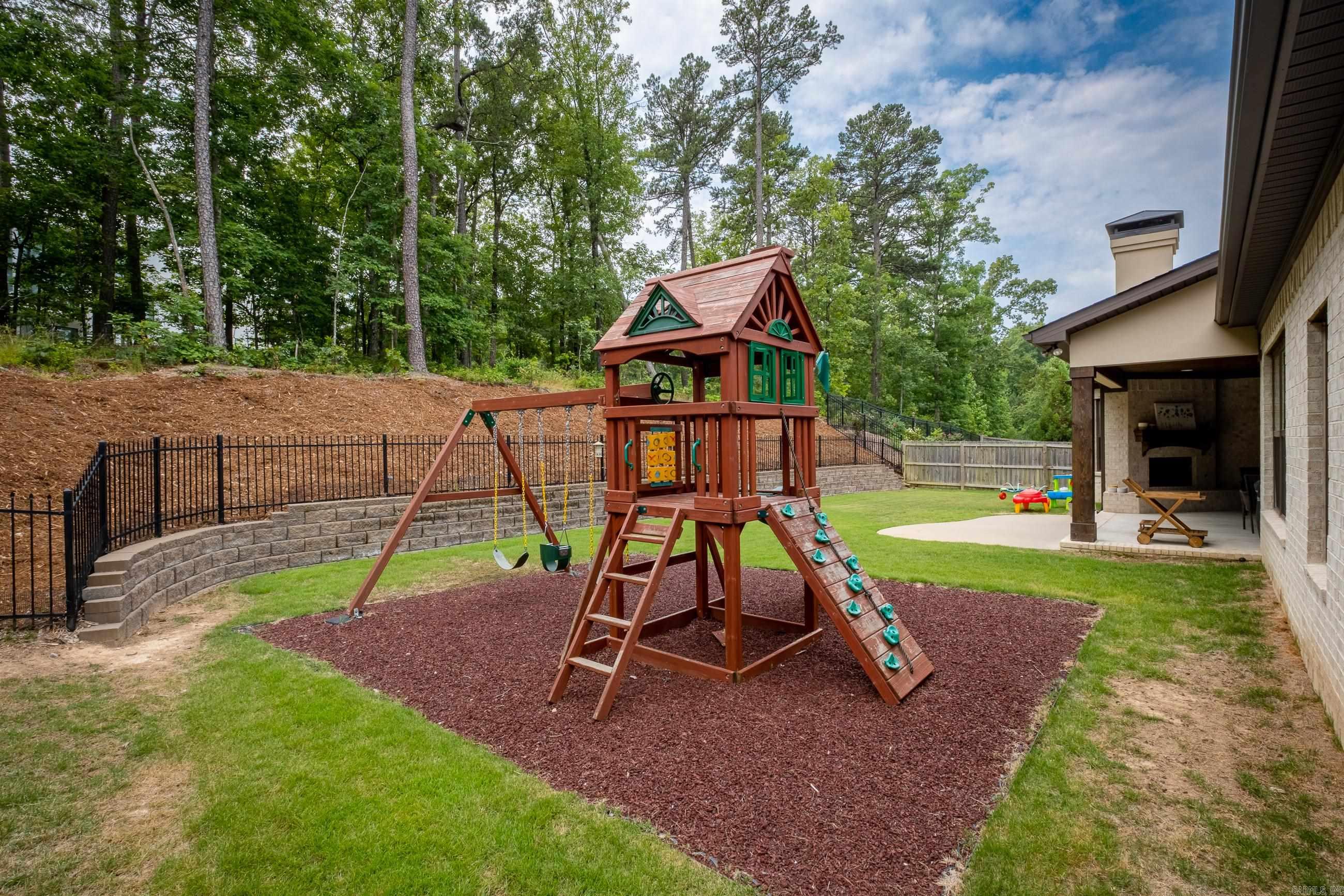 CHENAL VALLEY "MIRABEL COURT" - Residential