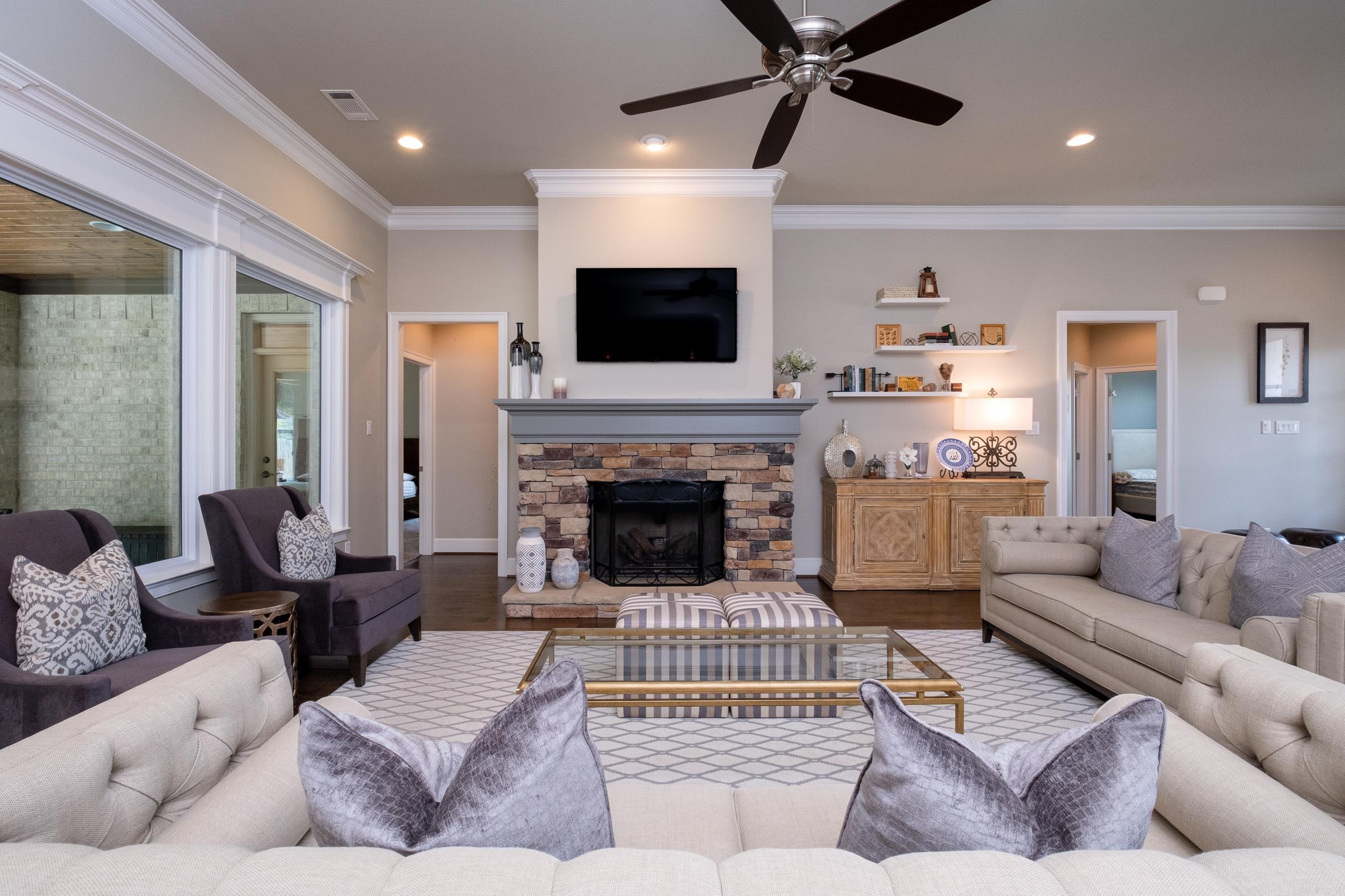 CHENAL VALLEY "MIRABEL COURT" - Residential