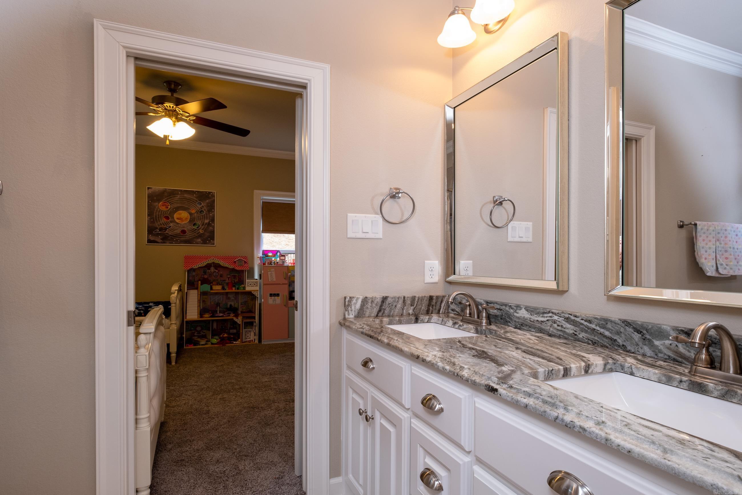 CHENAL VALLEY "MIRABEL COURT" - Residential