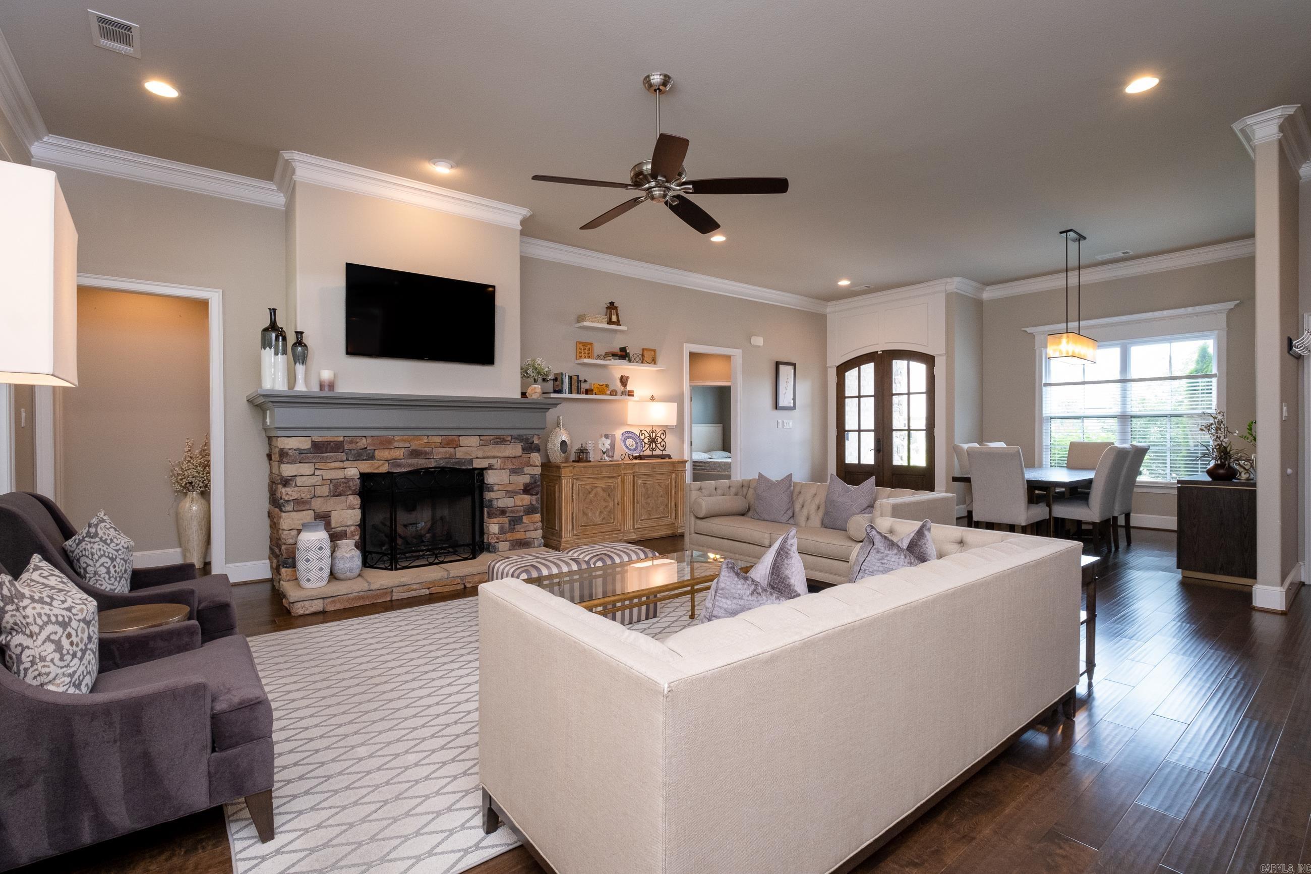 CHENAL VALLEY "MIRABEL COURT" - Residential