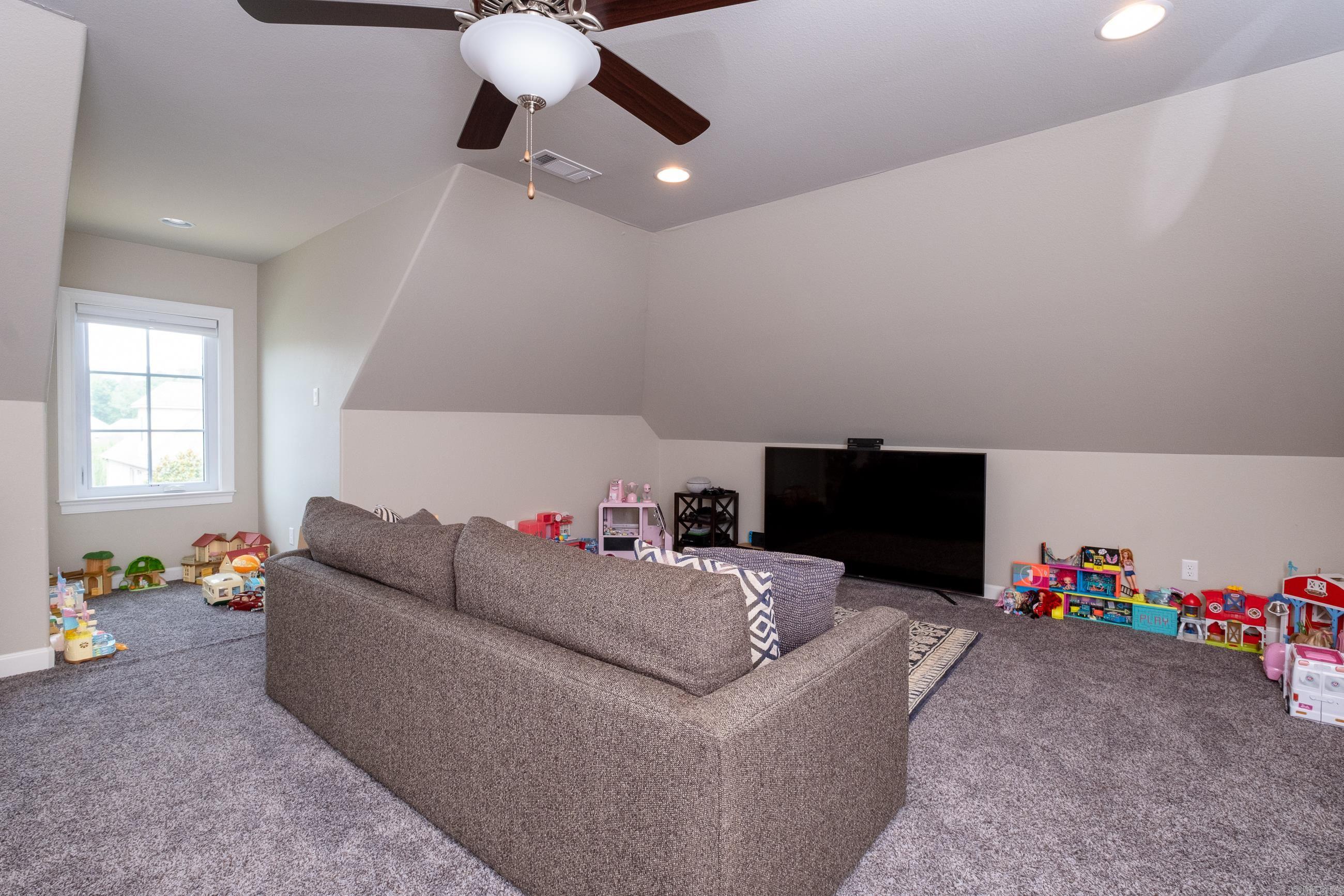 CHENAL VALLEY "MIRABEL COURT" - Residential