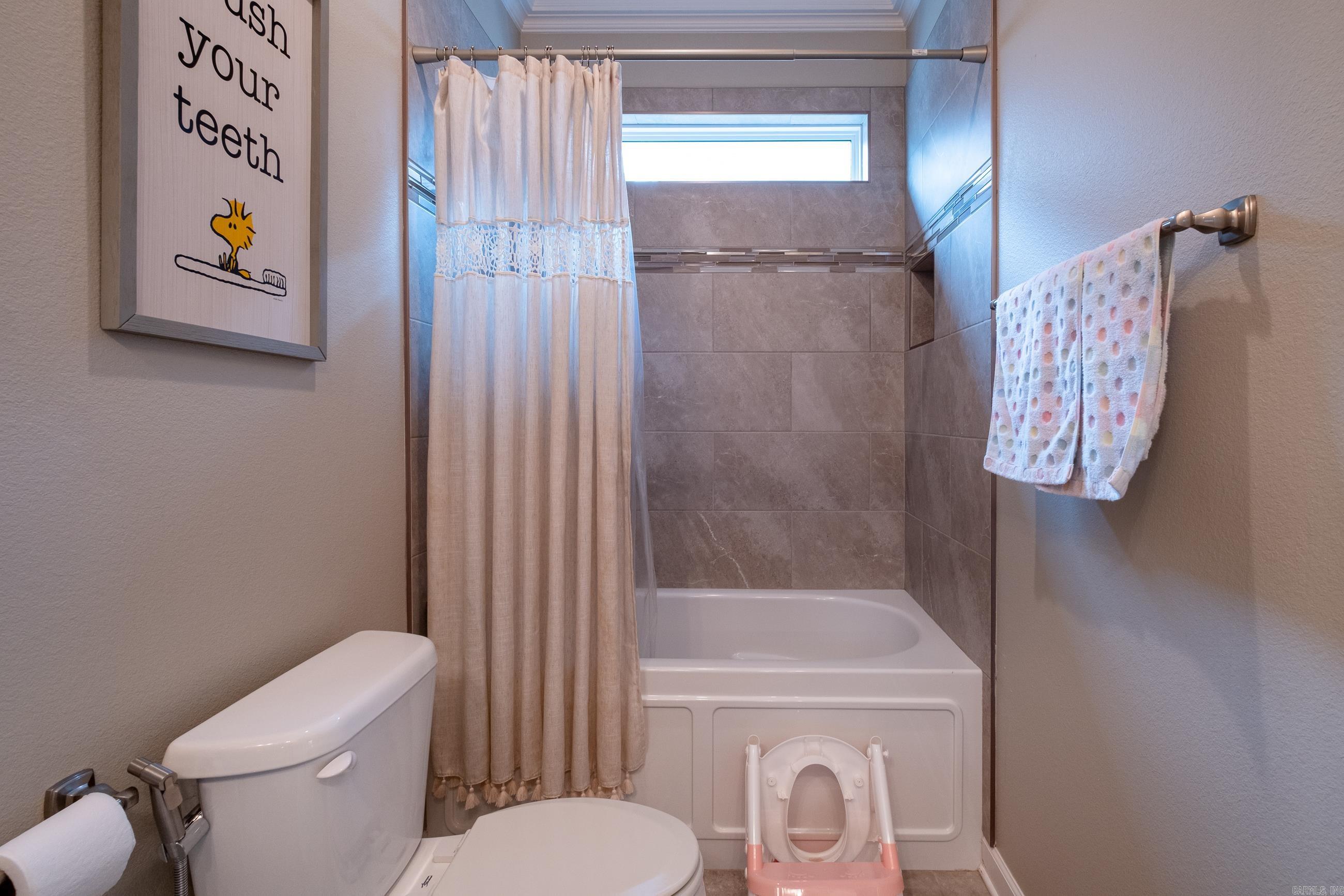 CHENAL VALLEY "MIRABEL COURT" - Residential