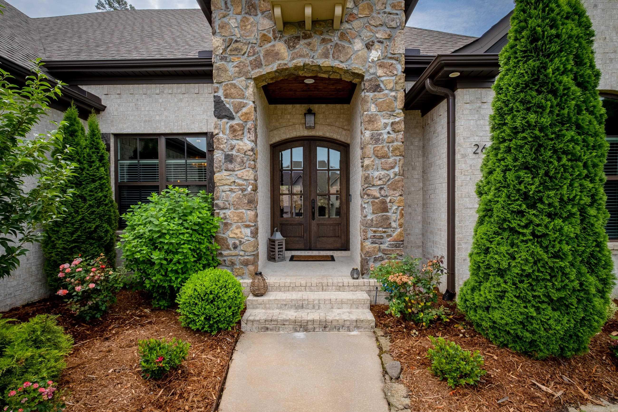 CHENAL VALLEY "MIRABEL COURT" - Residential