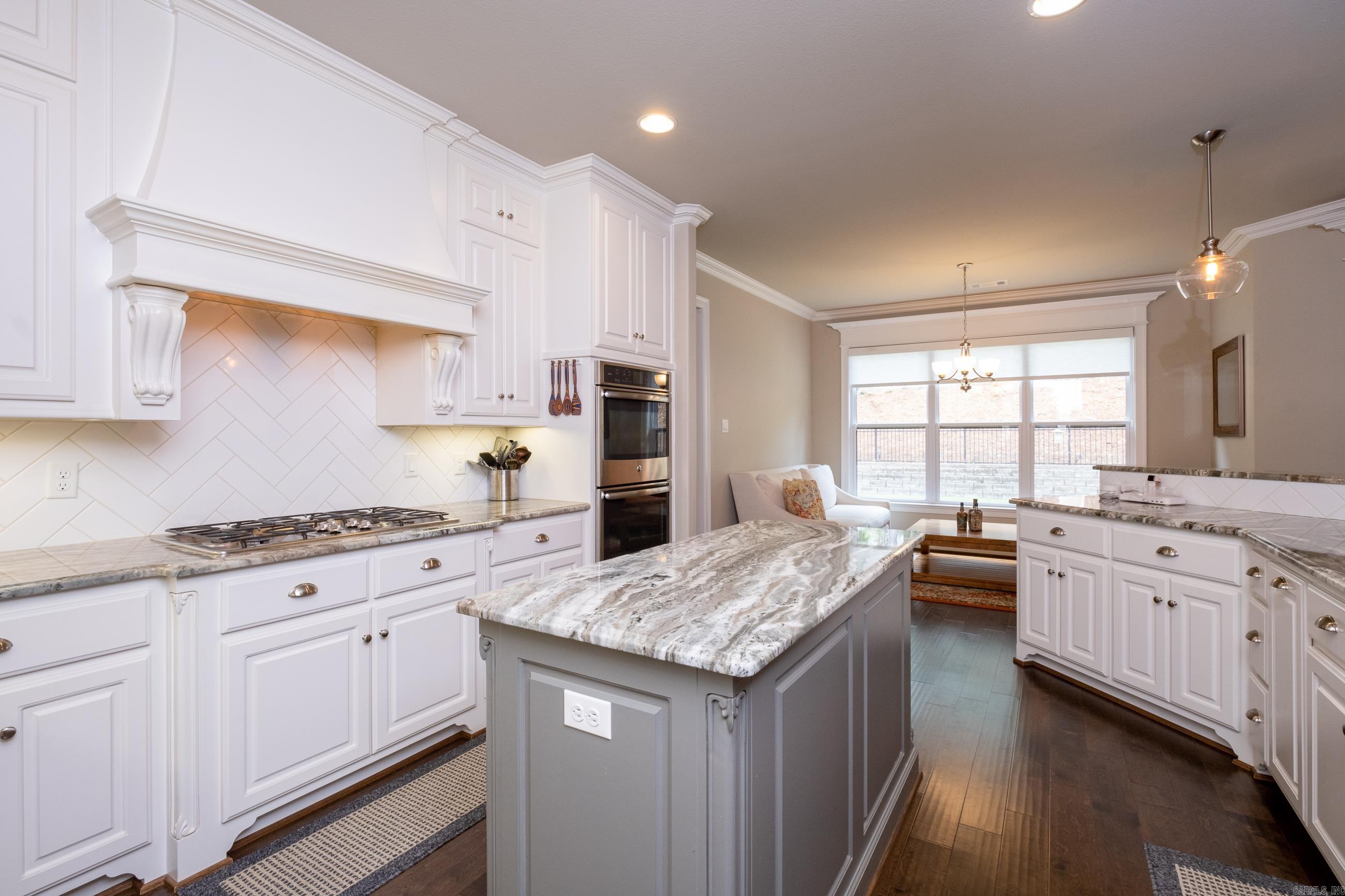 CHENAL VALLEY "MIRABEL COURT" - Residential