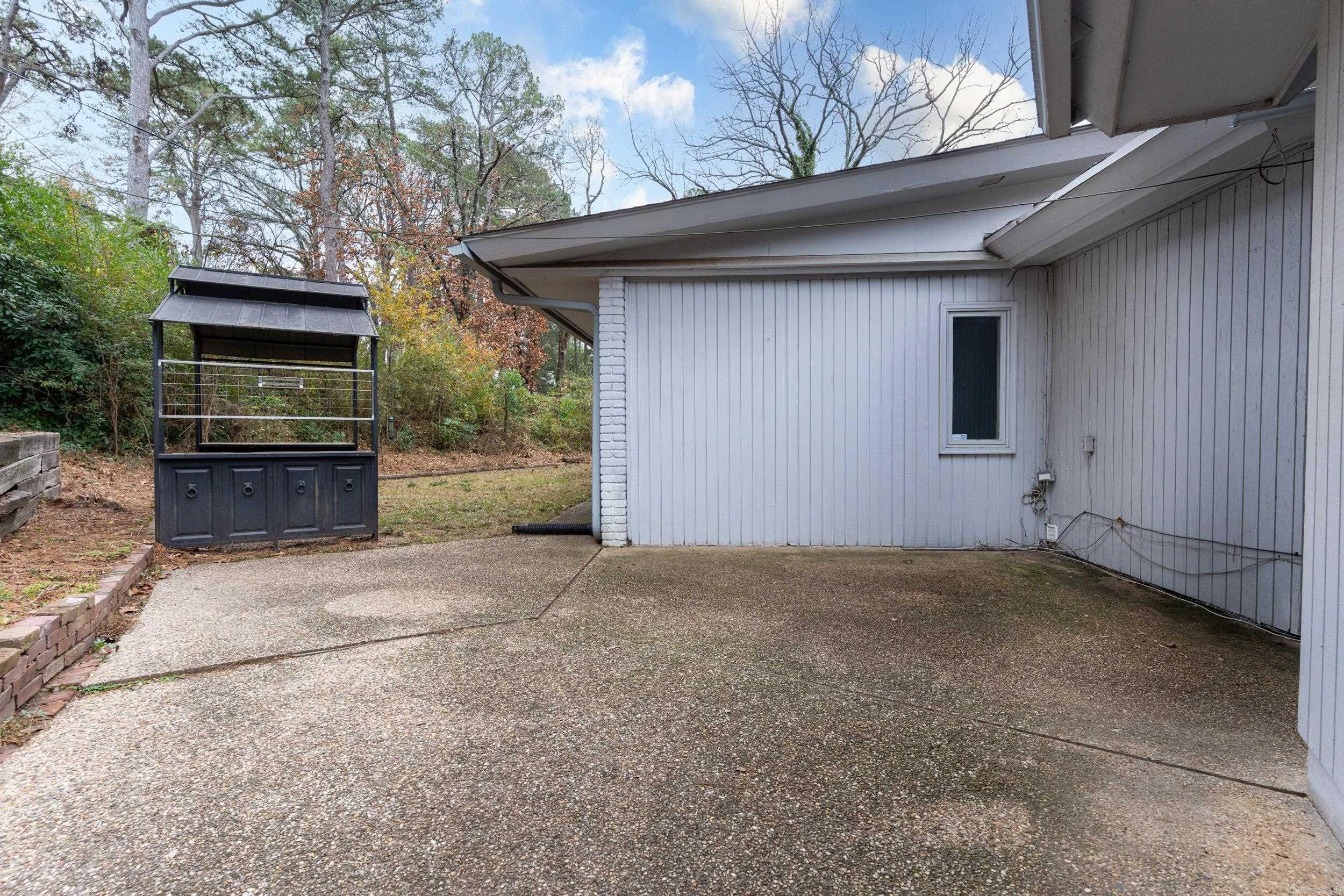 SHANNON HILLS EAST - Residential