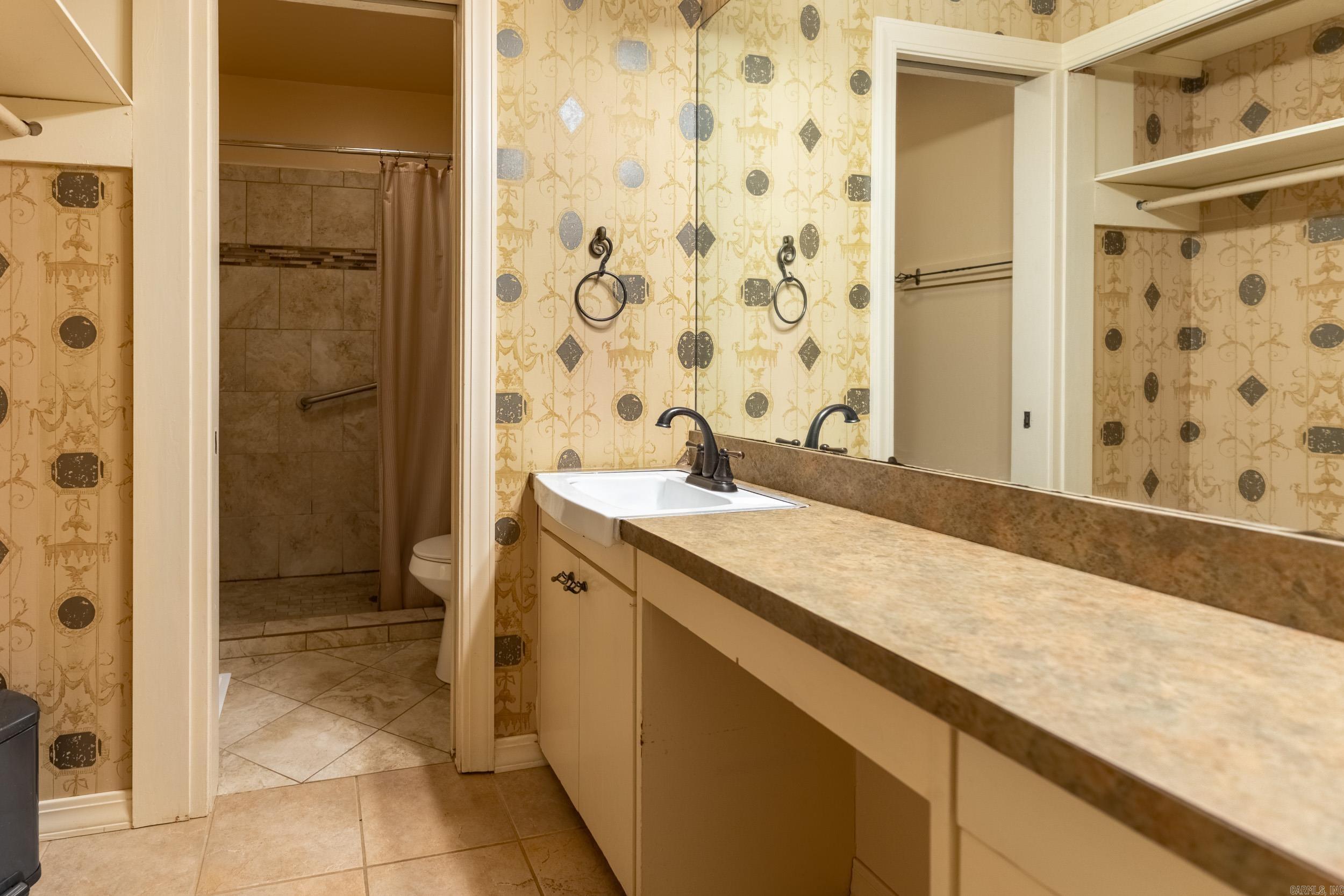 SHANNON HILLS EAST - Residential