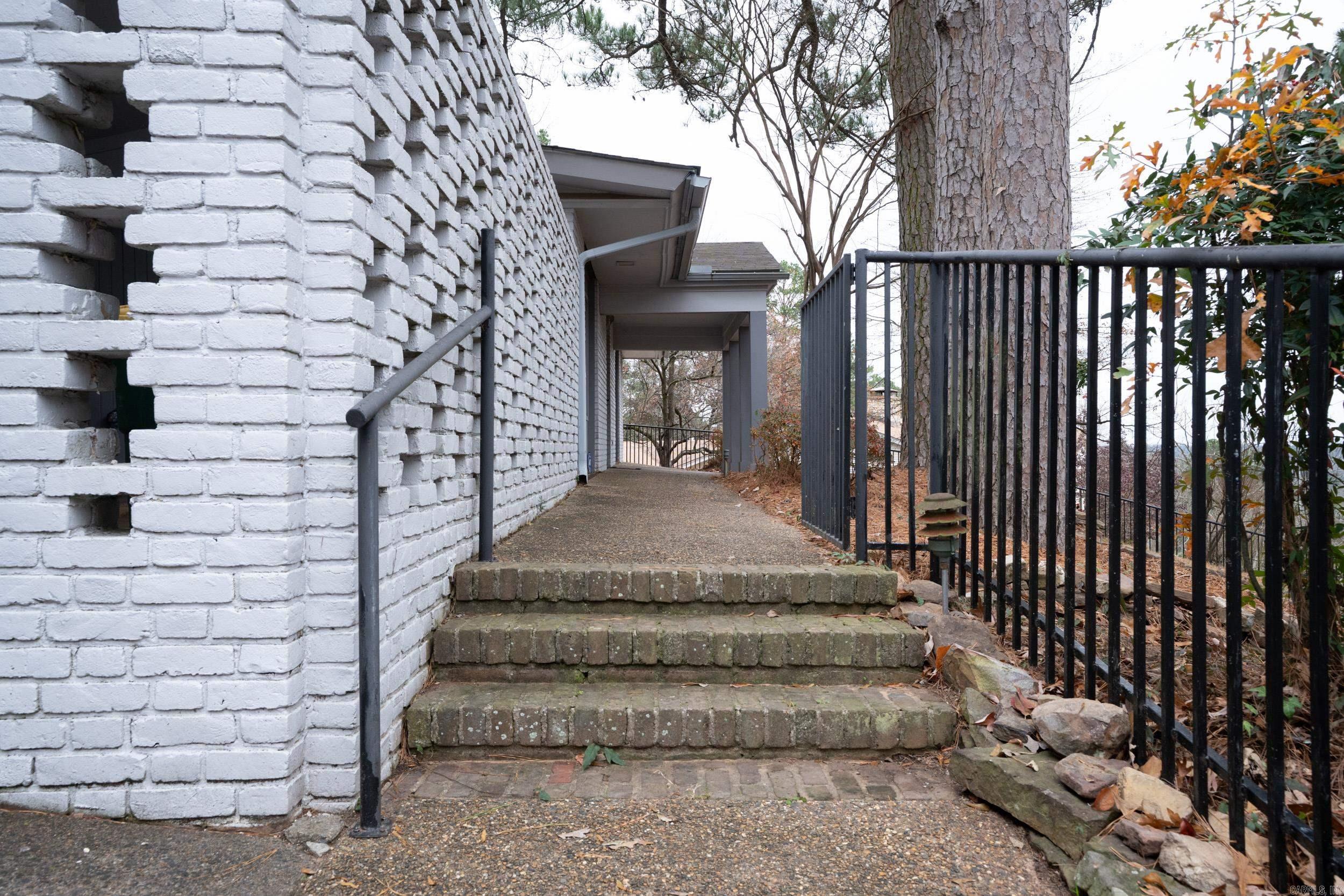 SHANNON HILLS EAST - Residential