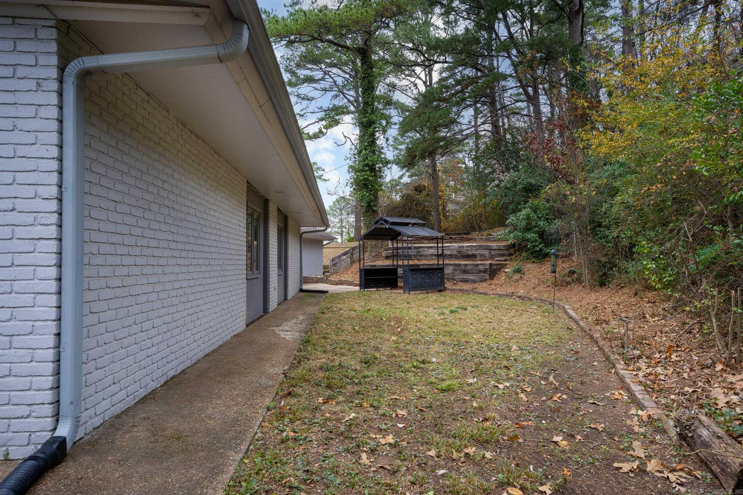 SHANNON HILLS EAST - Residential