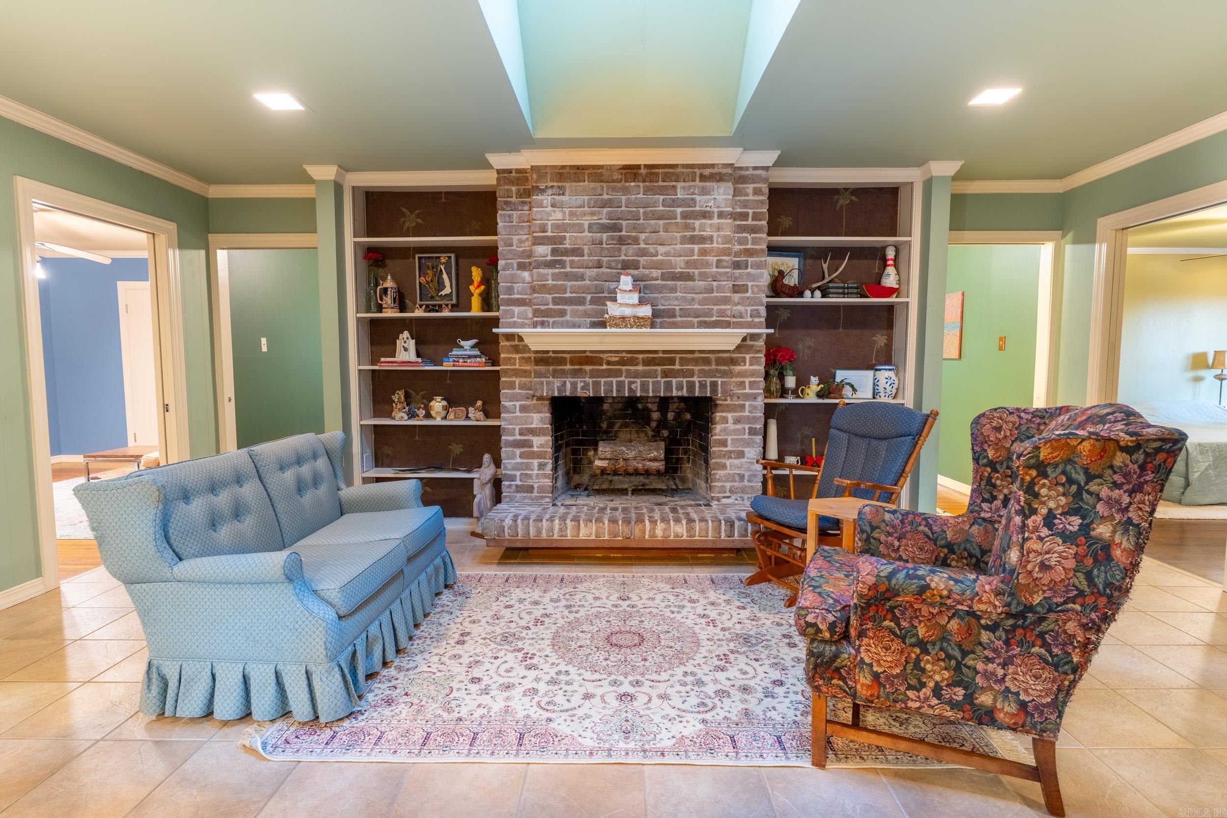 SHANNON HILLS EAST - Residential