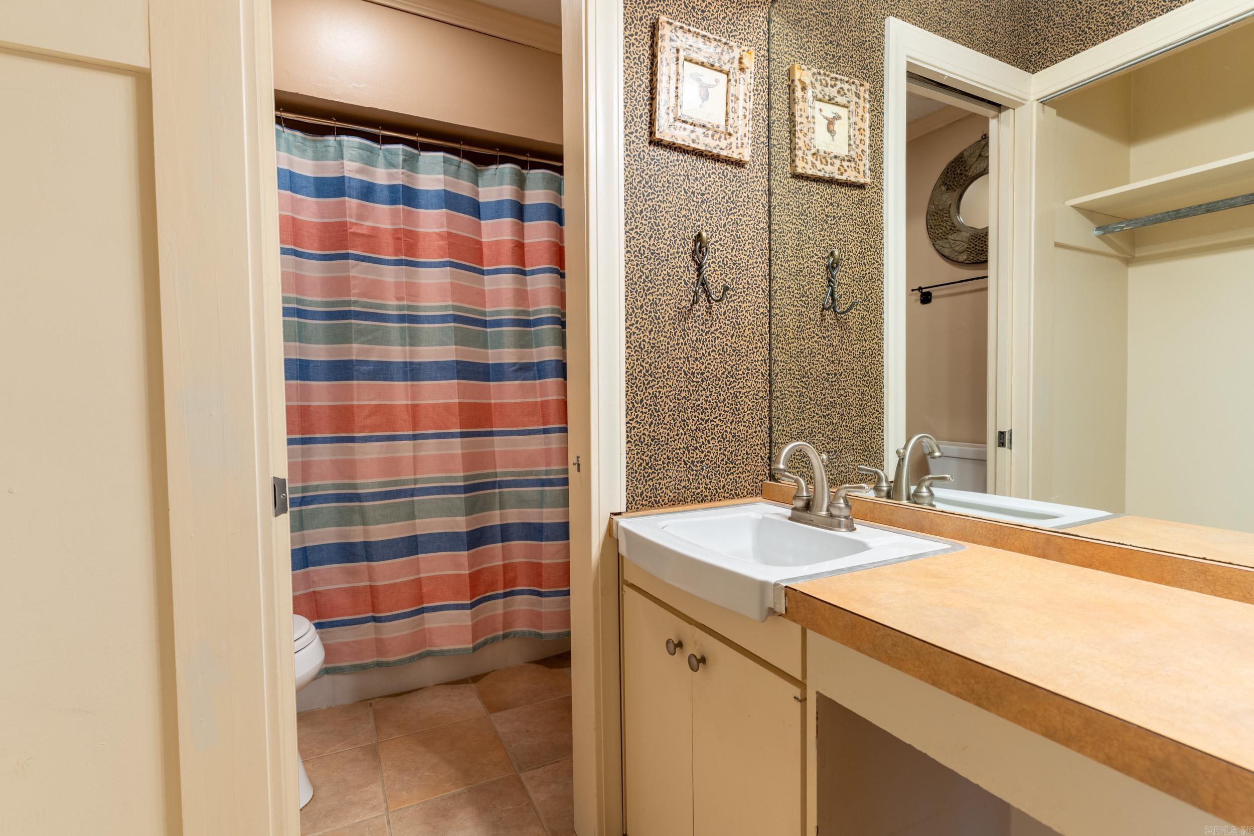 SHANNON HILLS EAST - Residential