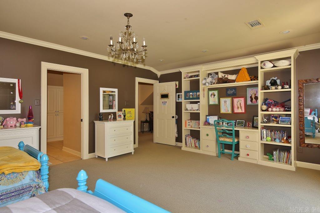 PLEASANT VALLEY - Residential