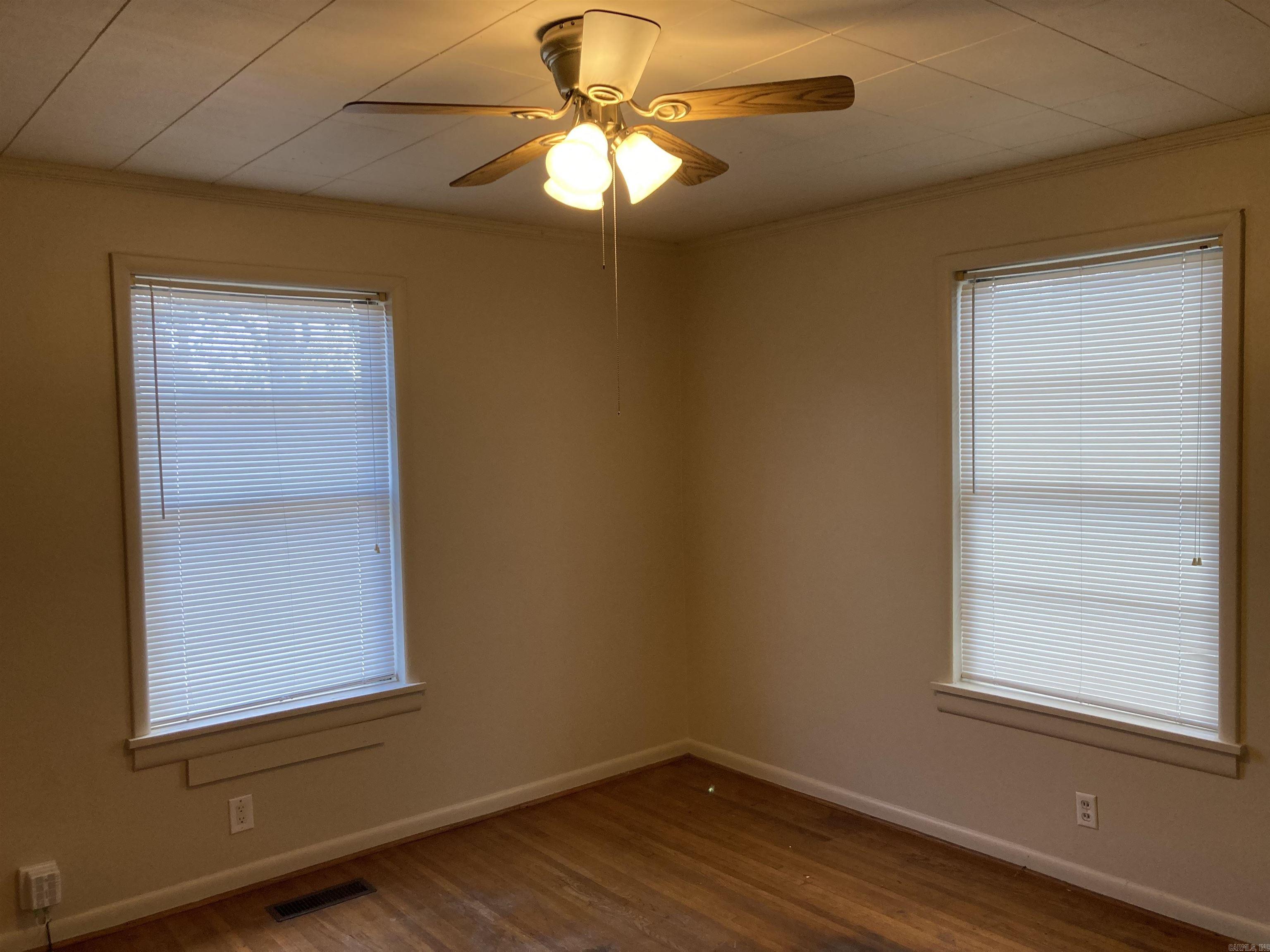 Powers WM T - Residential Lease